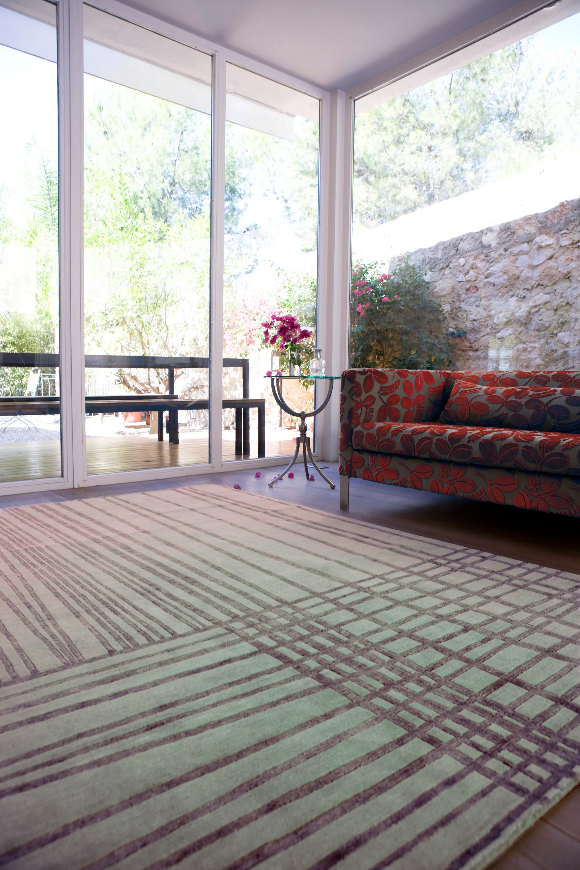 Now Carpets - Mym