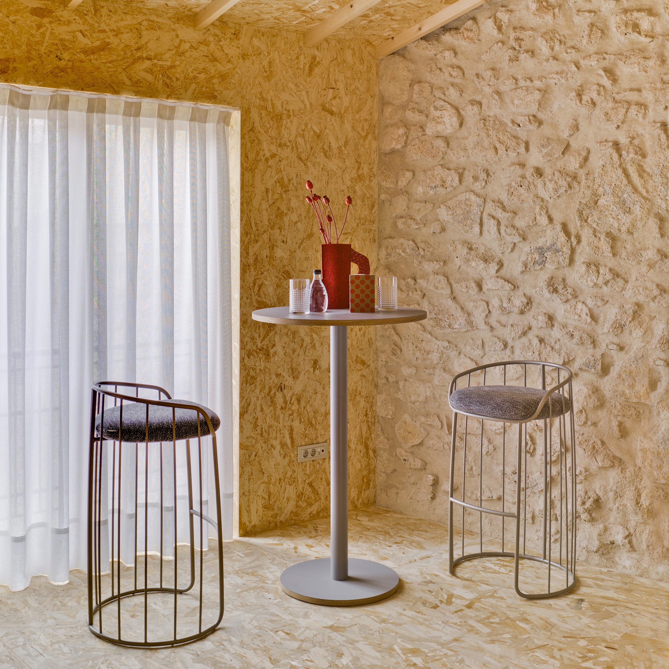 STOOLS