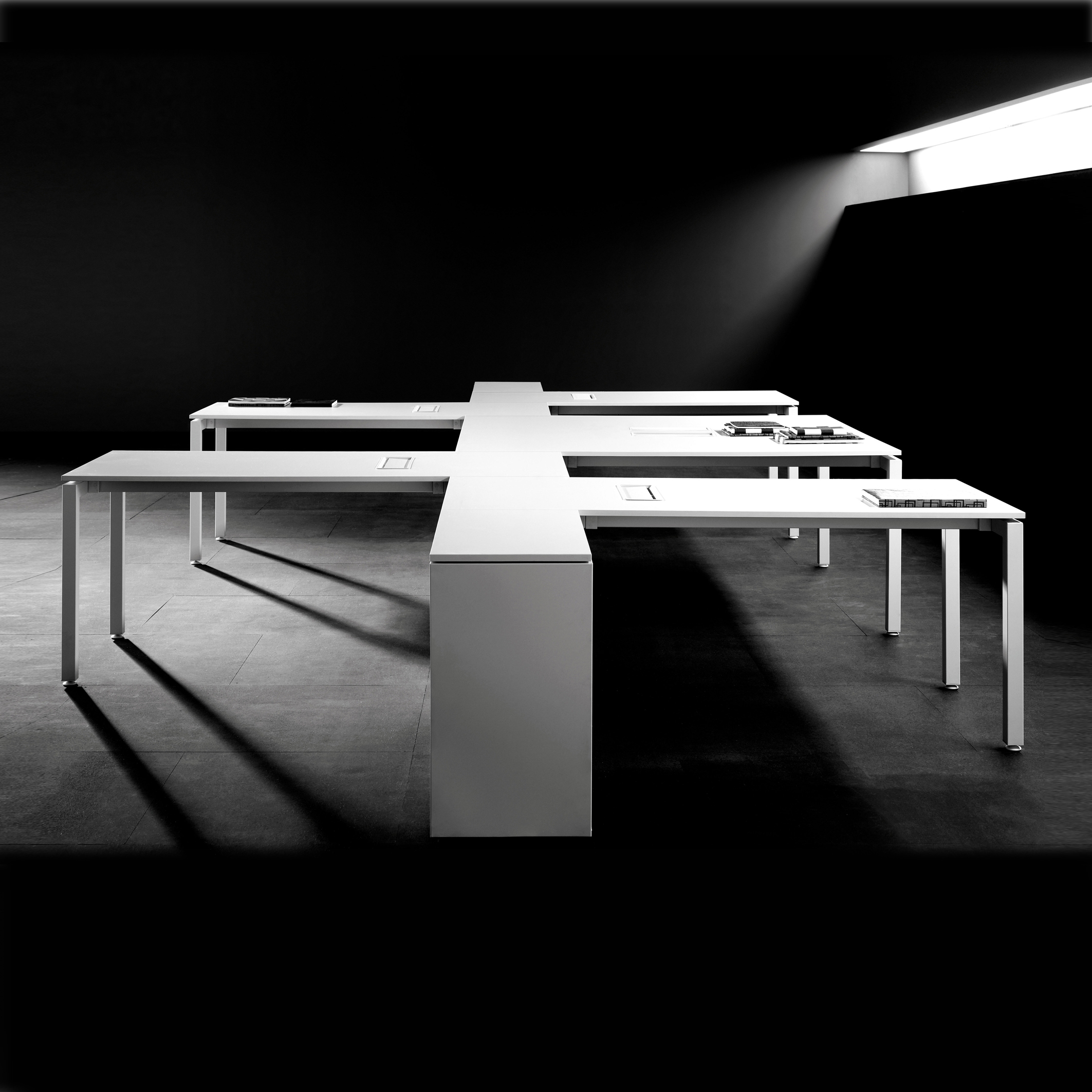 Display product F25 from manufacturer Forma 5