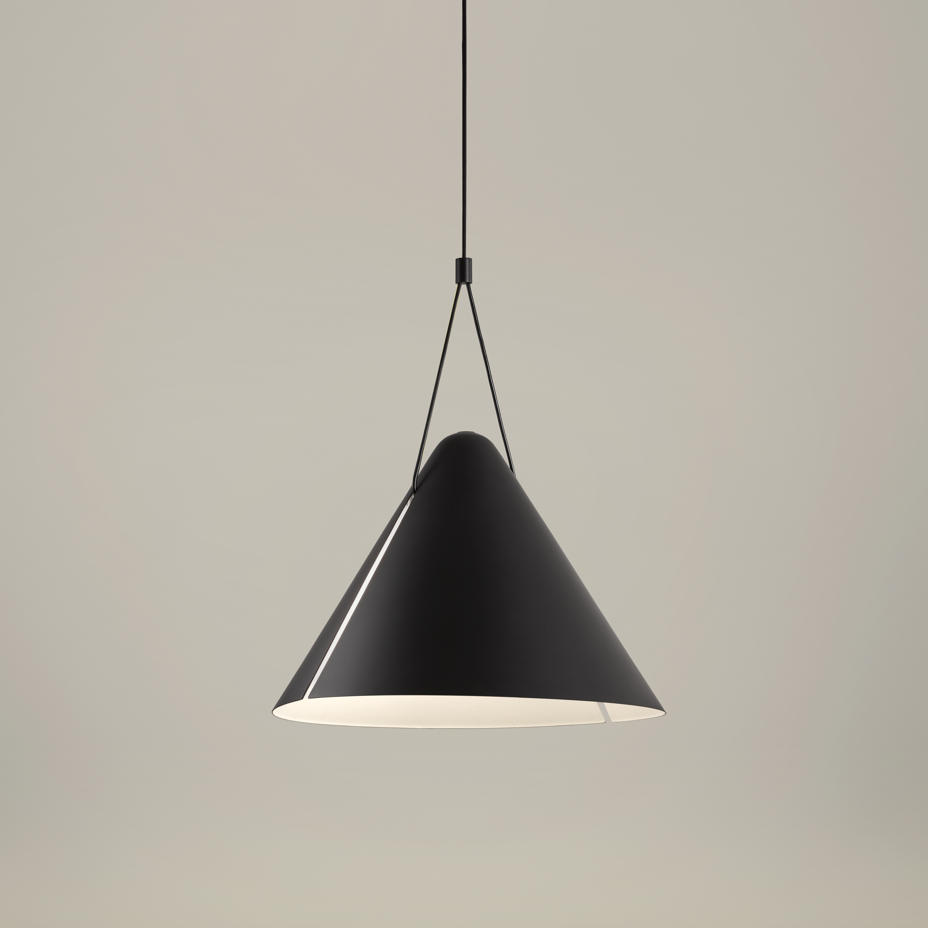 Display product Attic | Super Attic Pendant from manufacturer LEDS C4