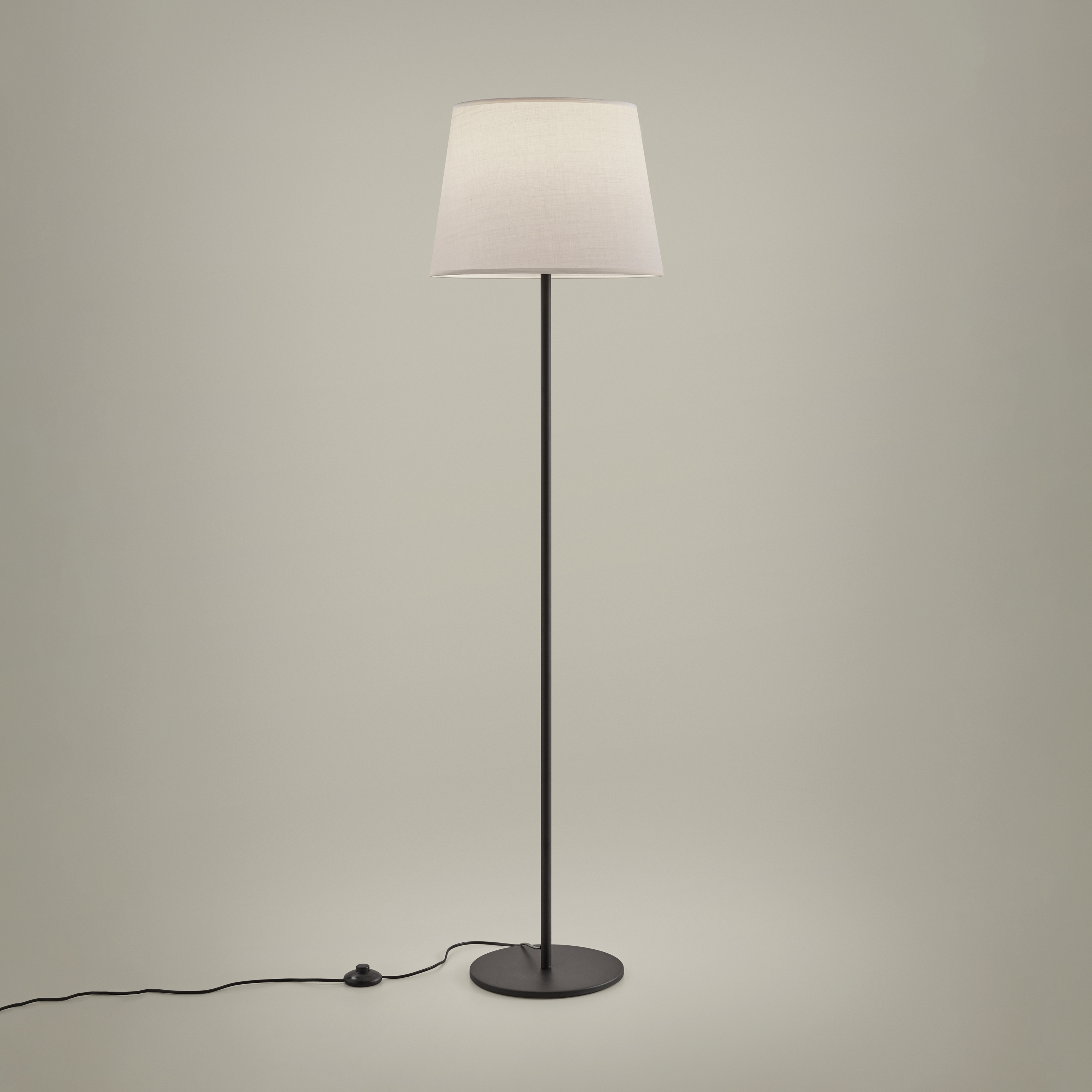 Mostrar el producto Metrica Floor Lamp del fabricante LEDS C4