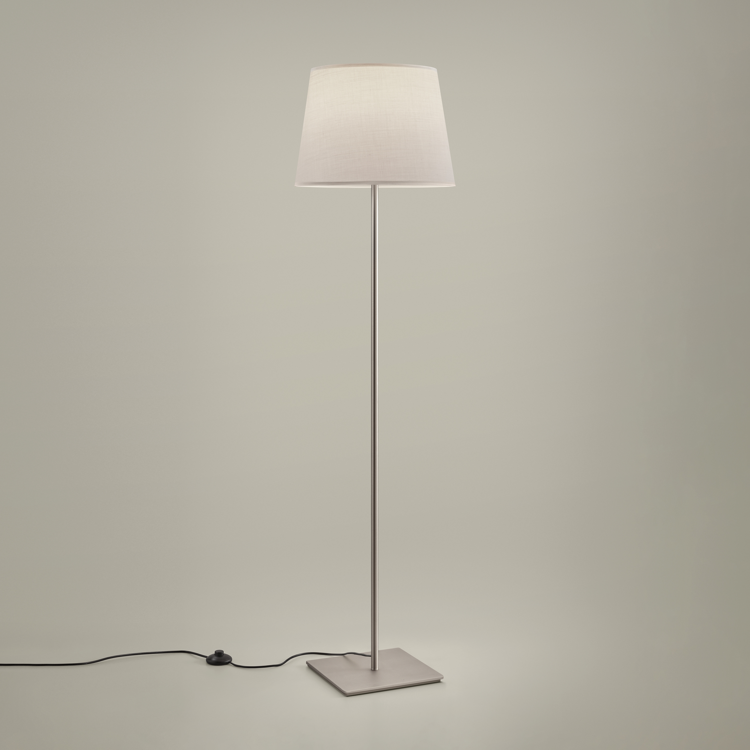 Mostrar el producto Metrica Floor Lamp del fabricante LEDS C4