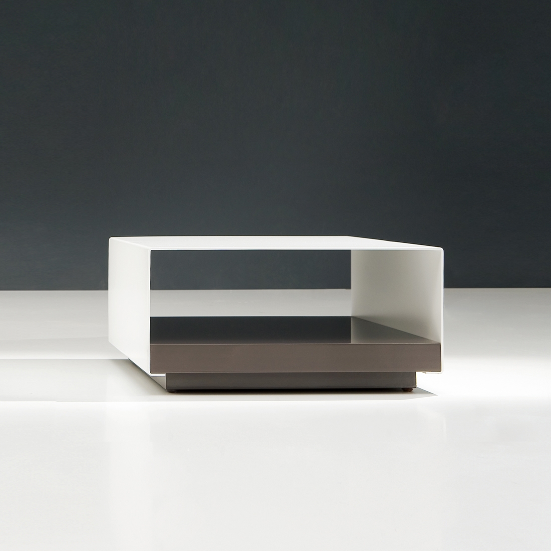 Mostra il prodotto Kobo Table set del produttore Kendo Mobiliario