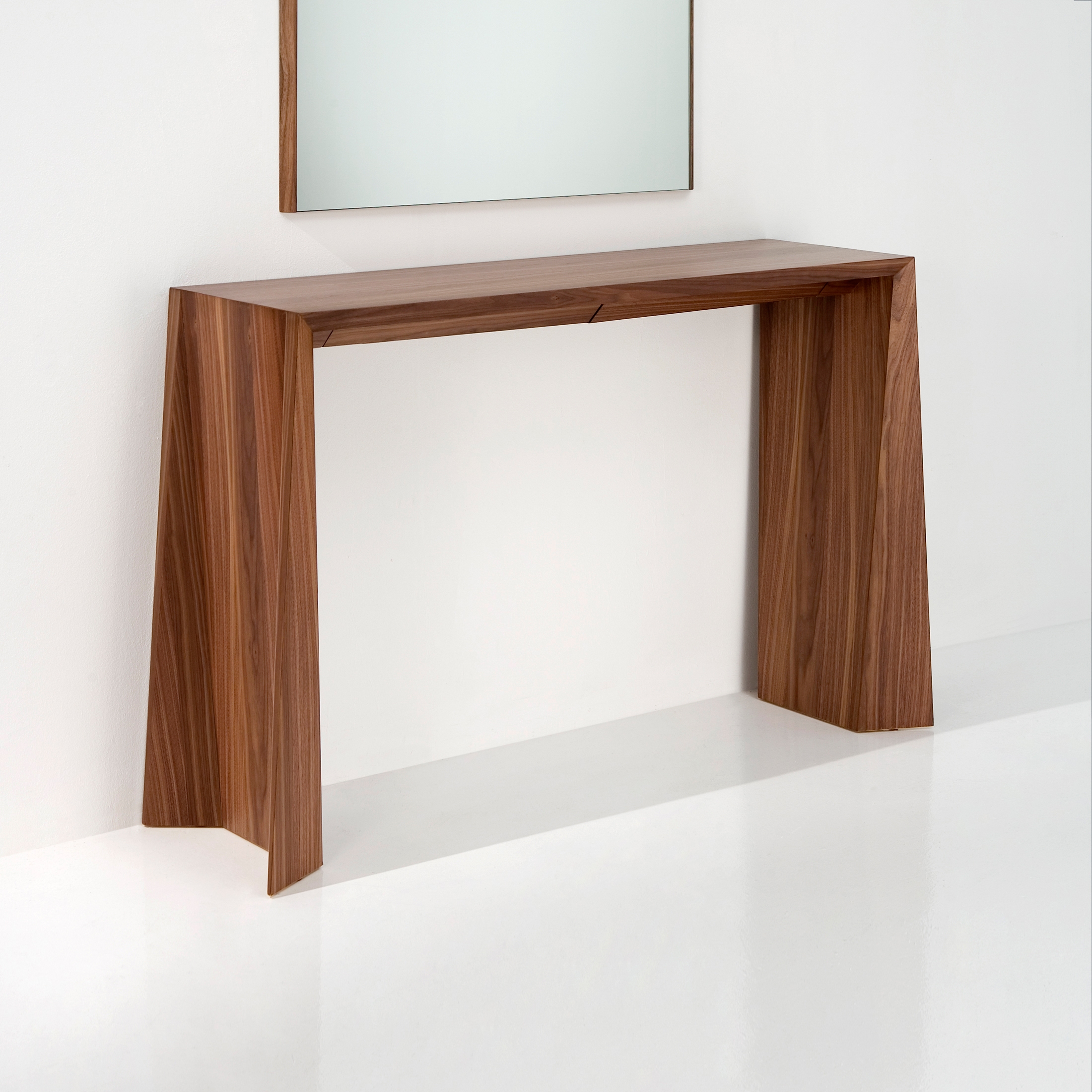 Display product Naruk Console from manufacturer Kendo Mobiliario