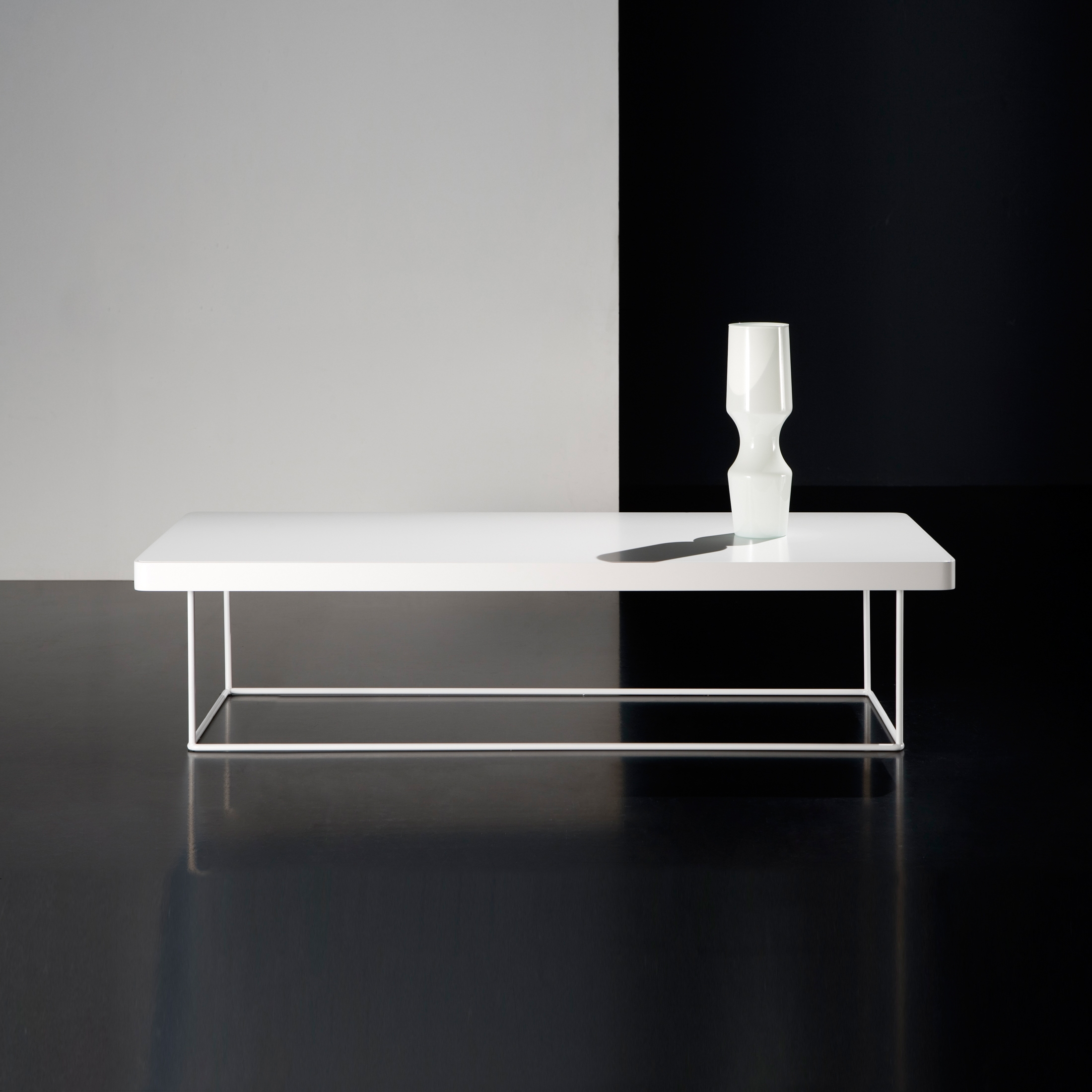 Mostra il prodotto Soro Coffee table del produttore Kendo Mobiliario