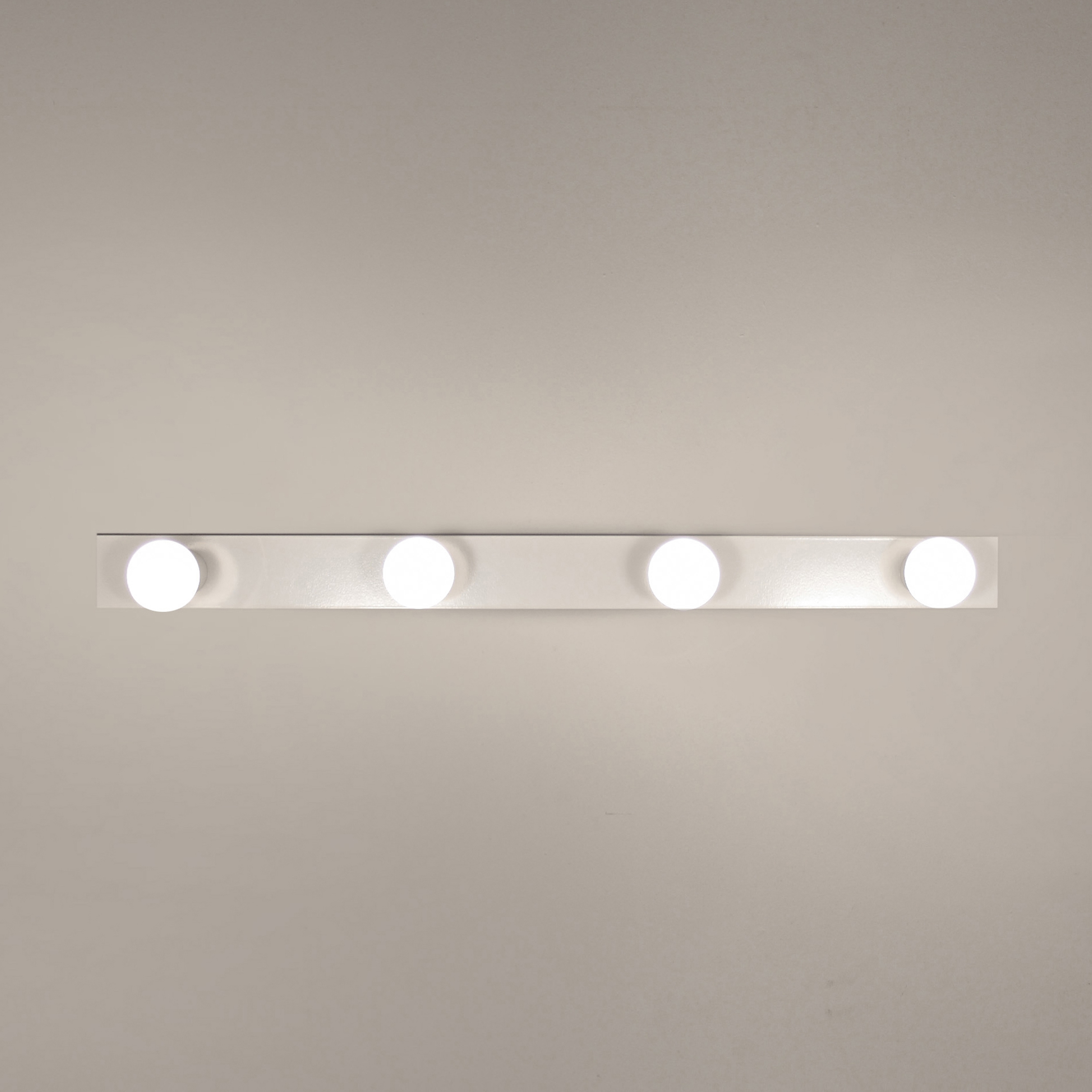 Display product 2160 A4 Wall lamp from manufacturer Luz Difusión