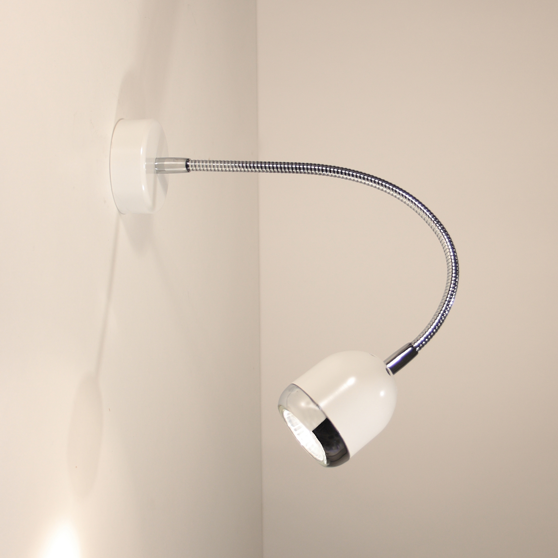 Display product Boogie mini flexo Wall lamp from manufacturer Luz Difusión