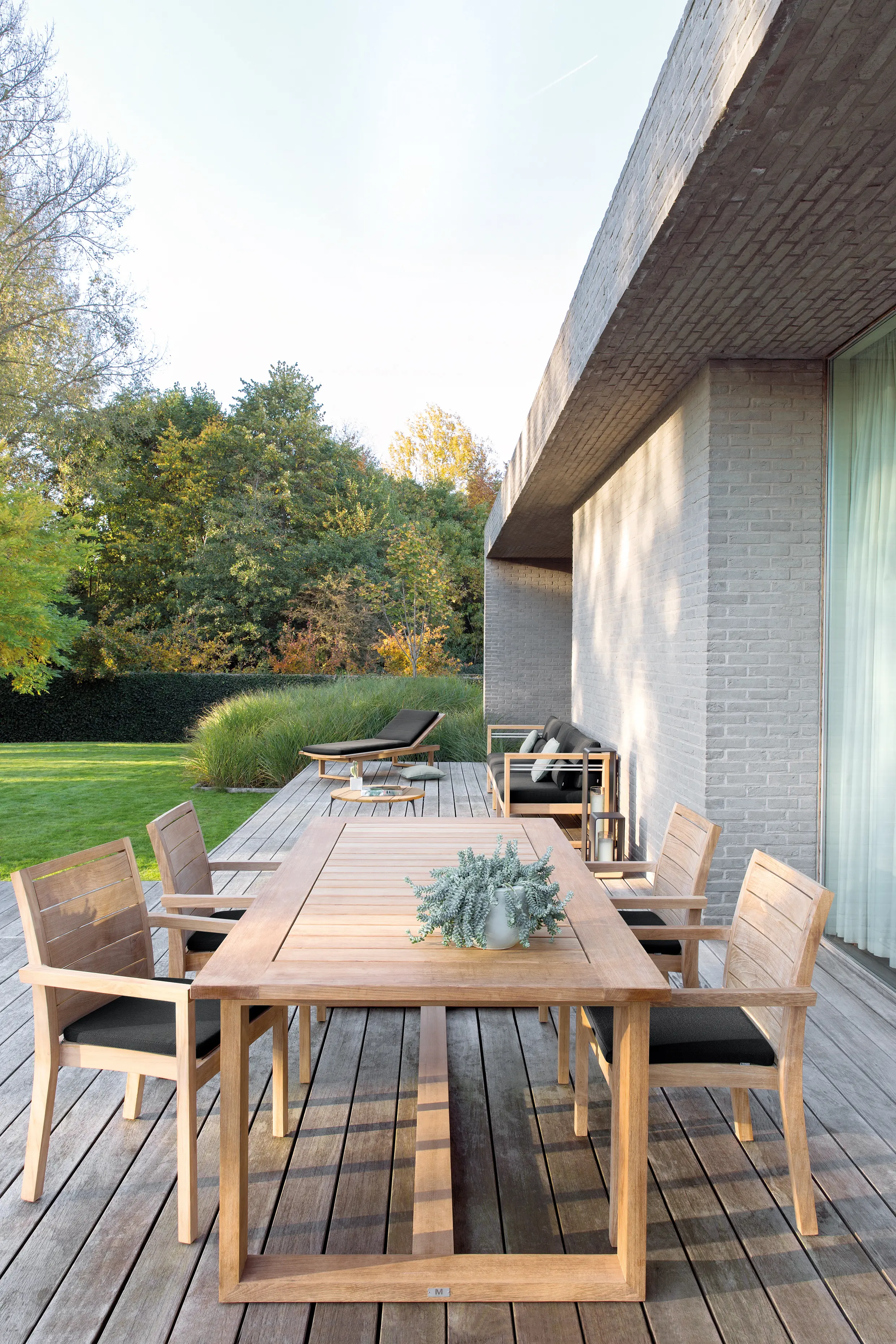 Manutti - Siena rectangular dining table