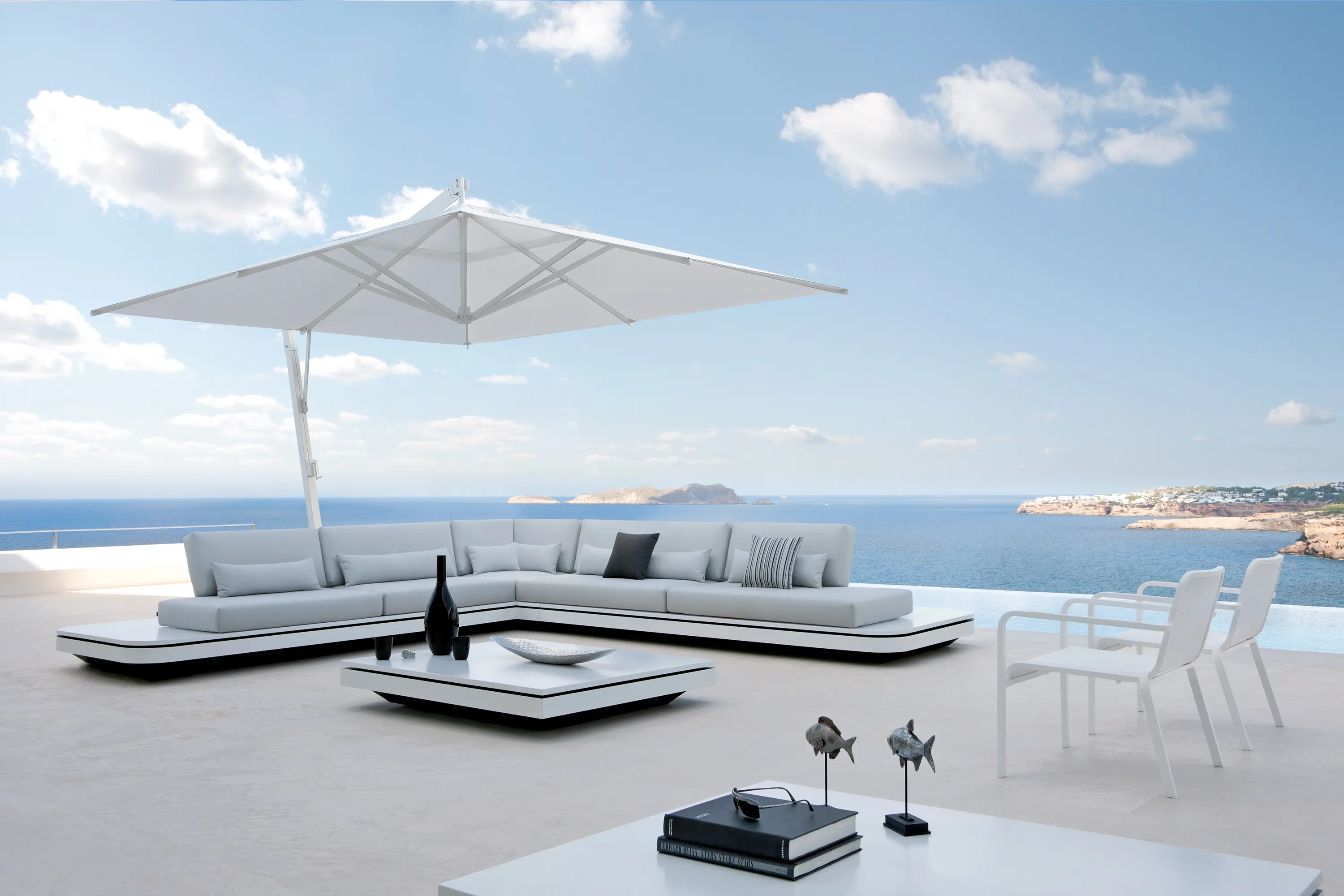 Manutti - Elements table