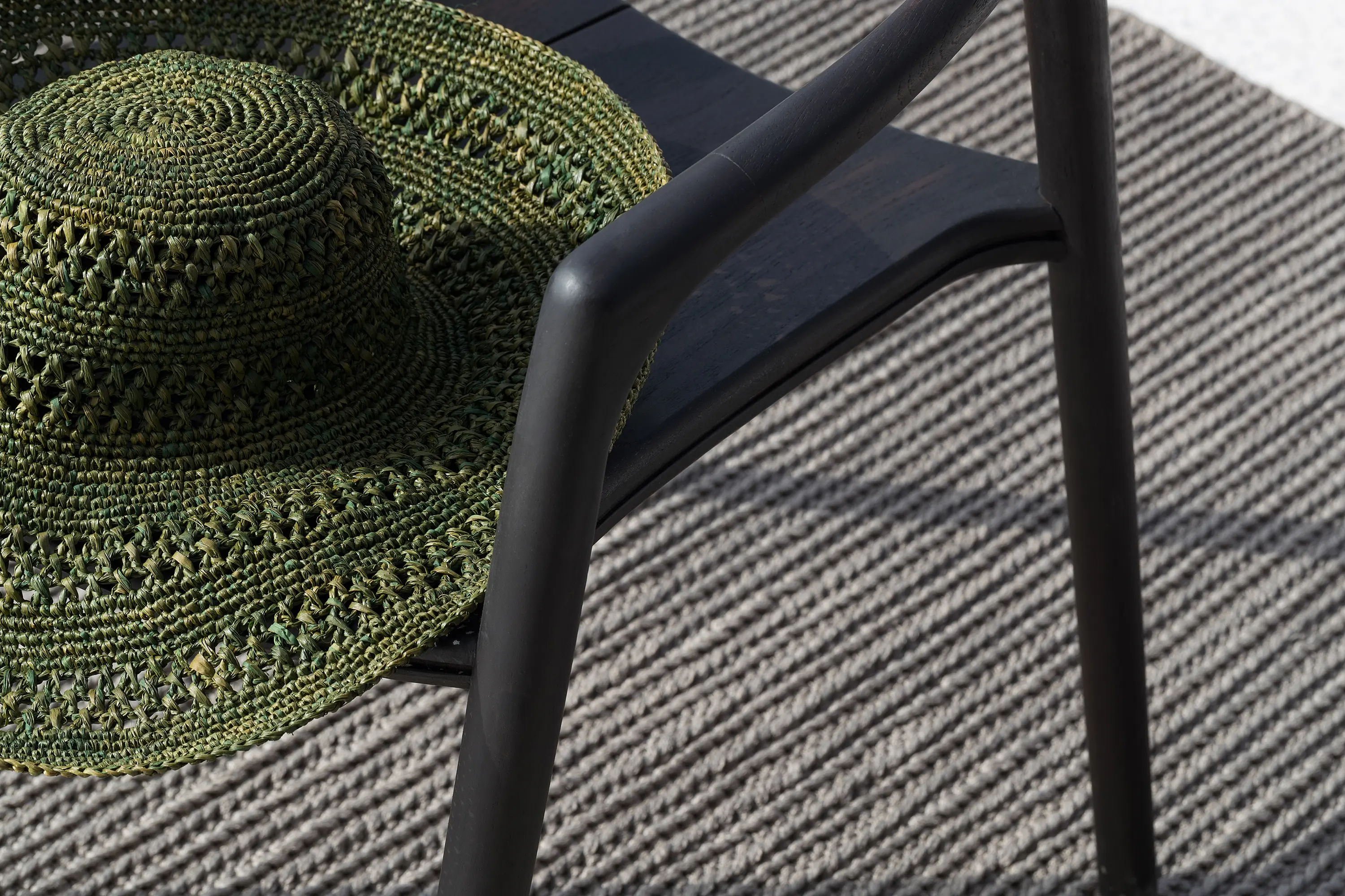 Manutti - Twist outdoor rug
