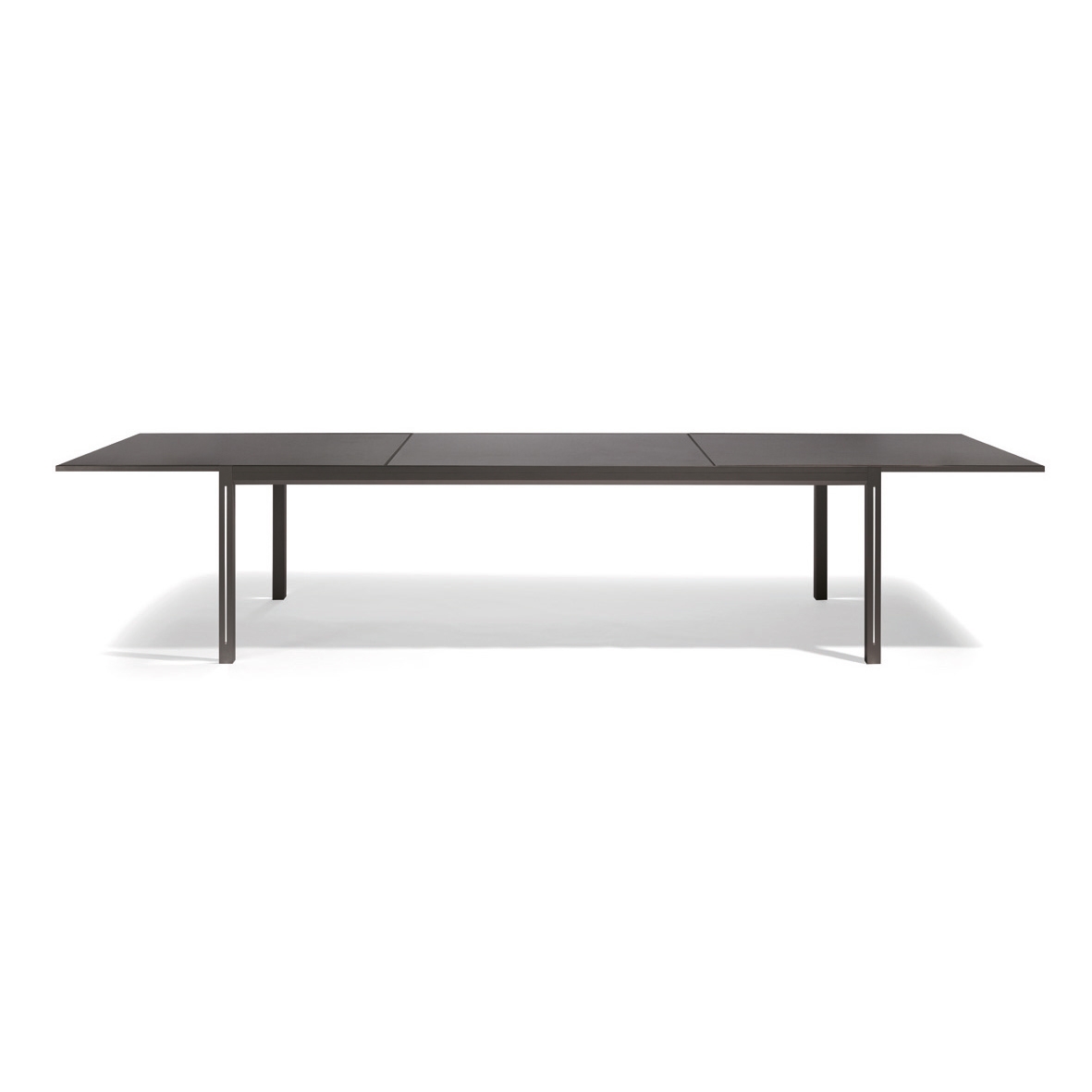 Afficher le produit Luna Extendible table du fabricant Manutti