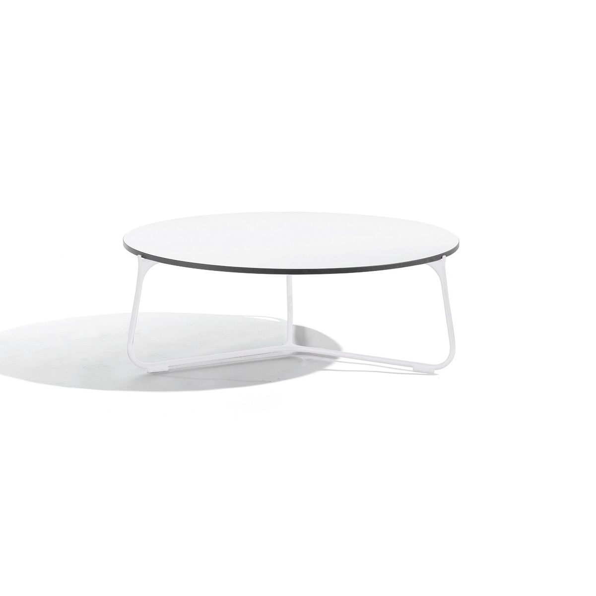 Display product Mood Coffee Table 80 from manufacturer Manutti