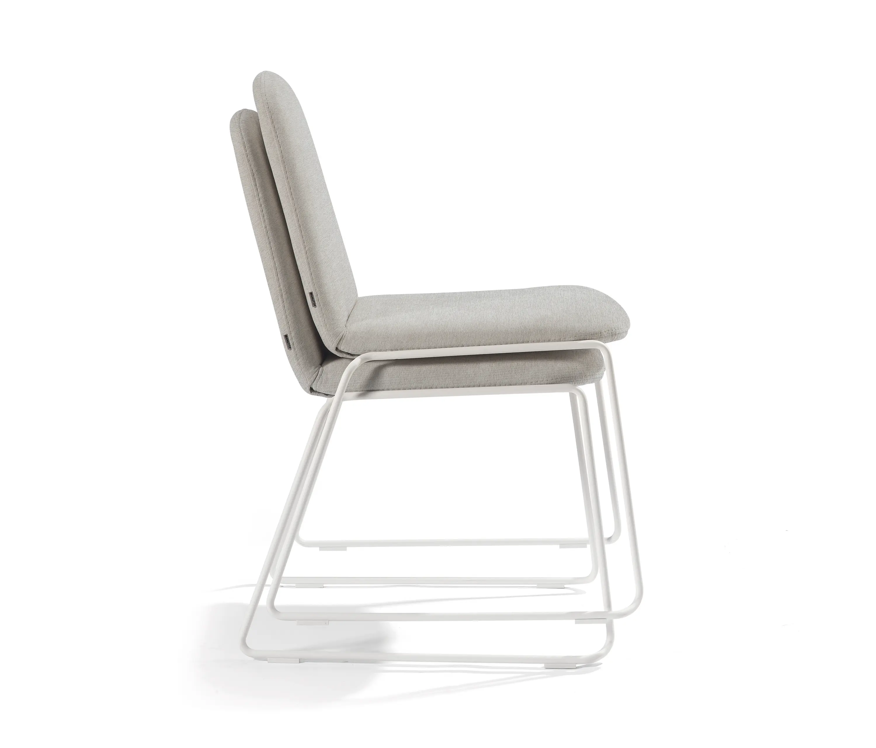 Manutti - Loop dining chair