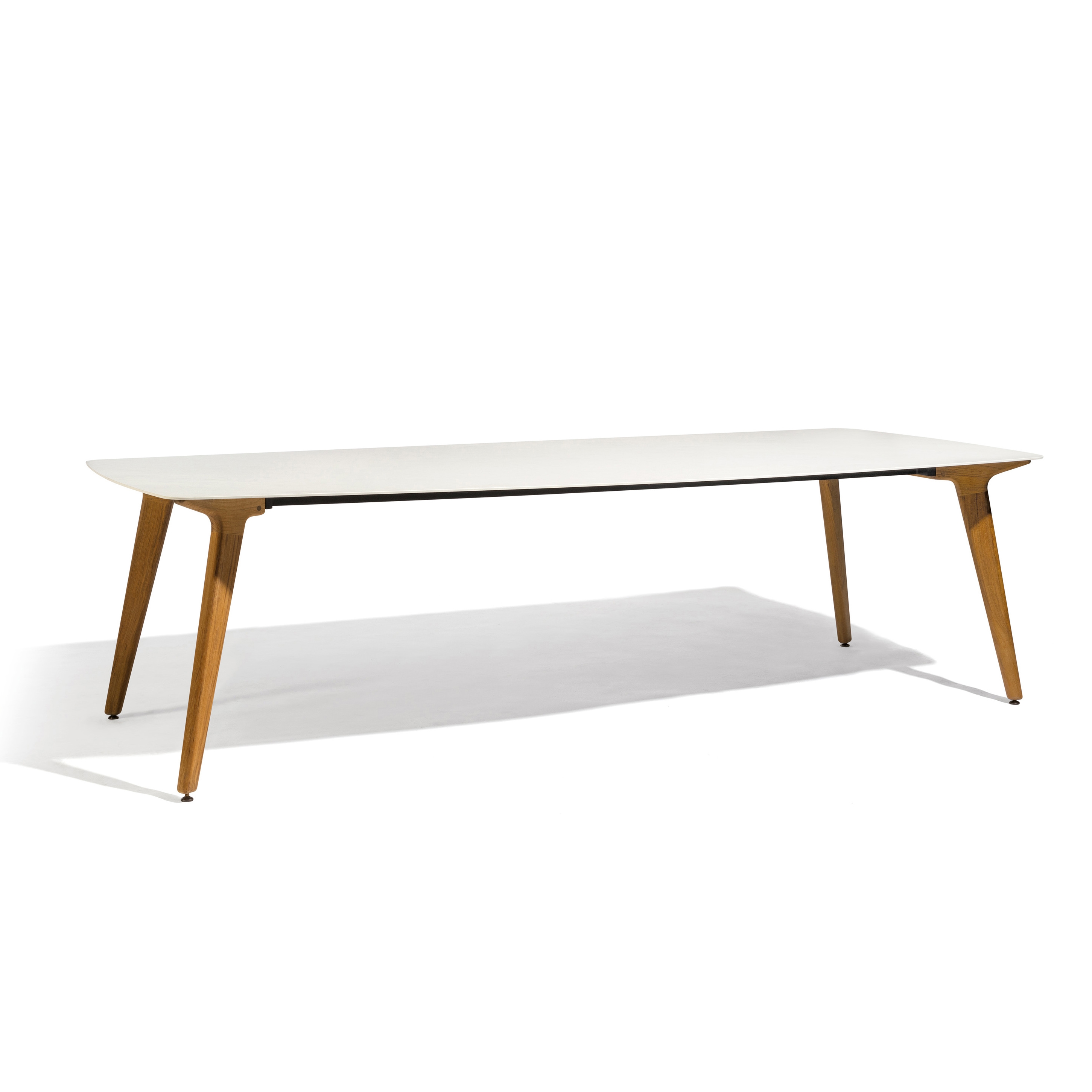 Afficher le produit Torsa dining table 264x118 du fabricant Manutti