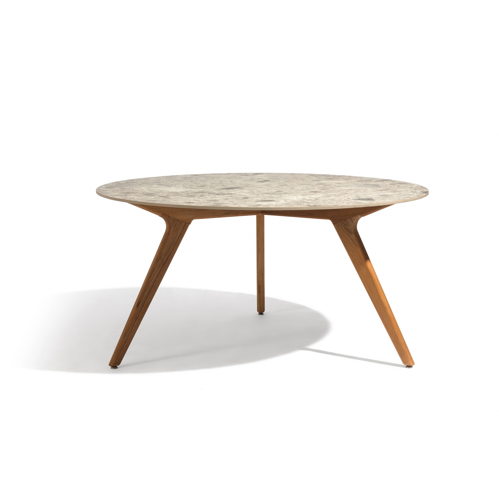 Afficher le produit Torsa dining table ⌀148 du fabricant Manutti