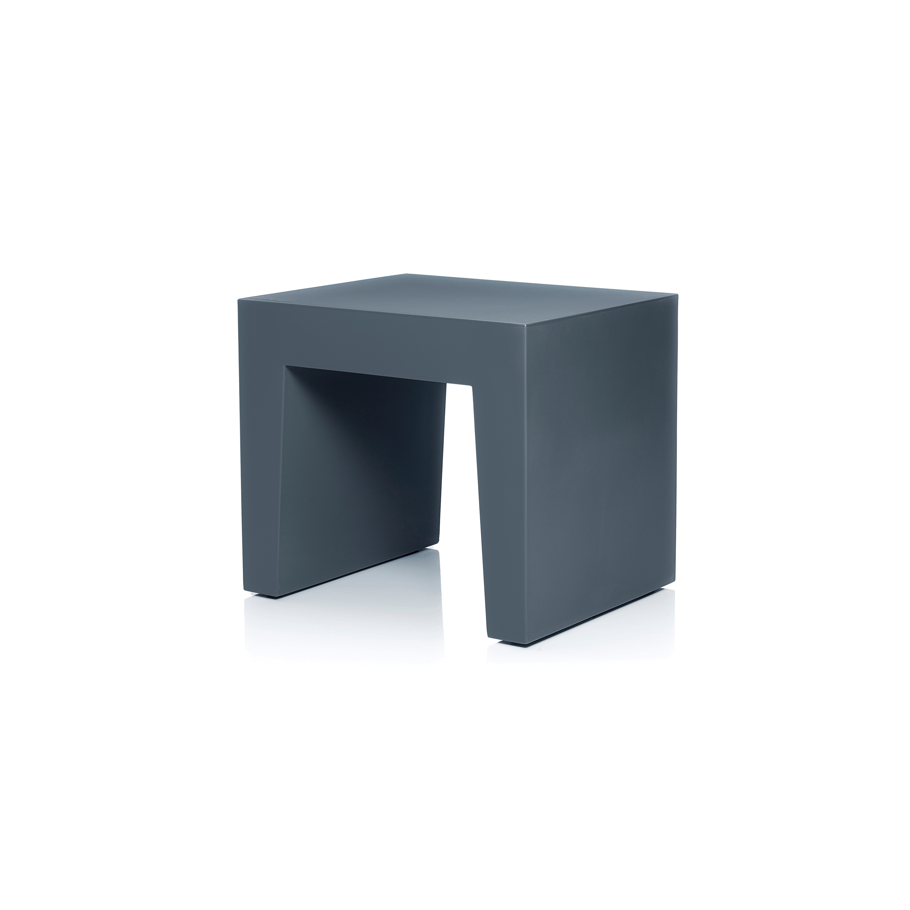 Concrete seat