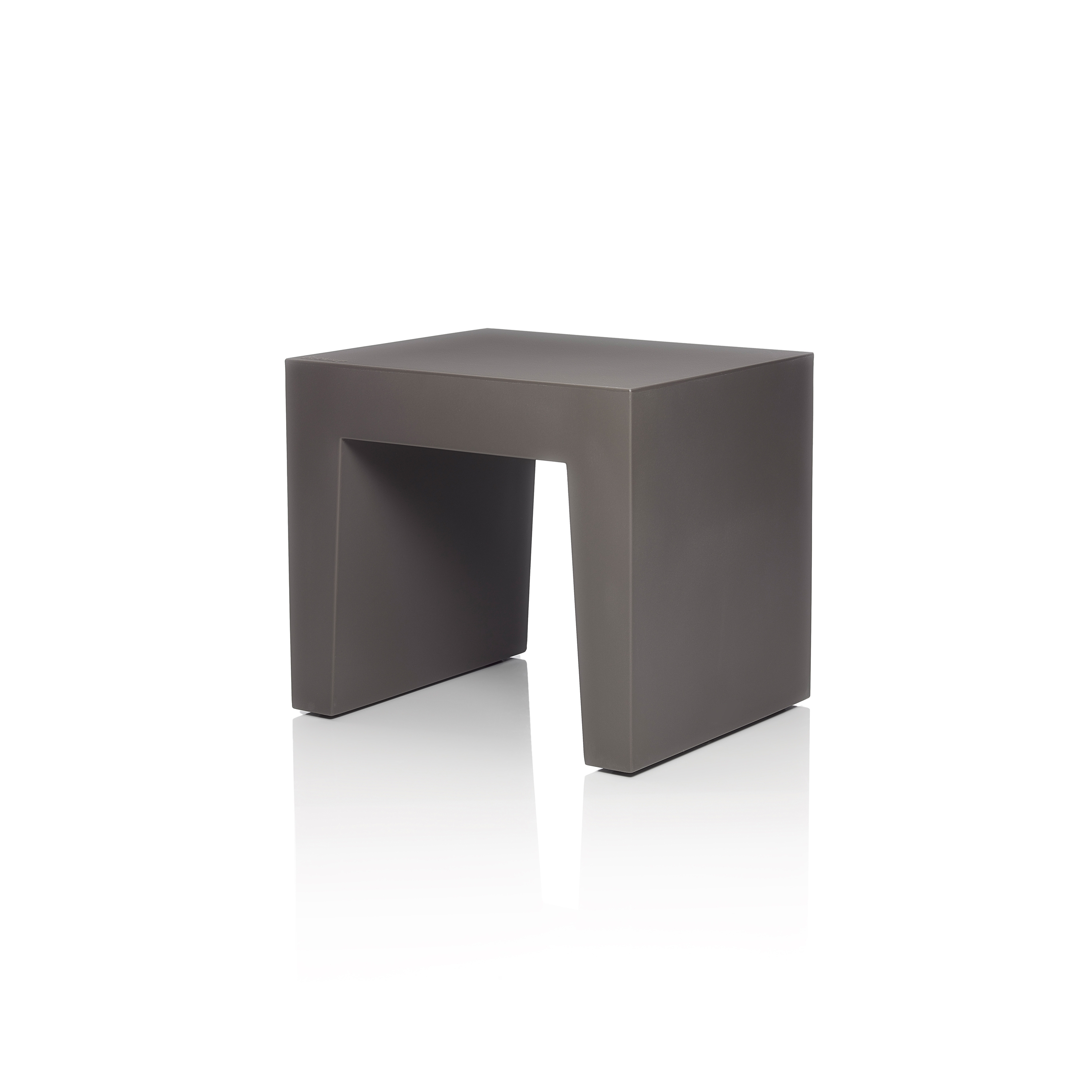 Concrete seat