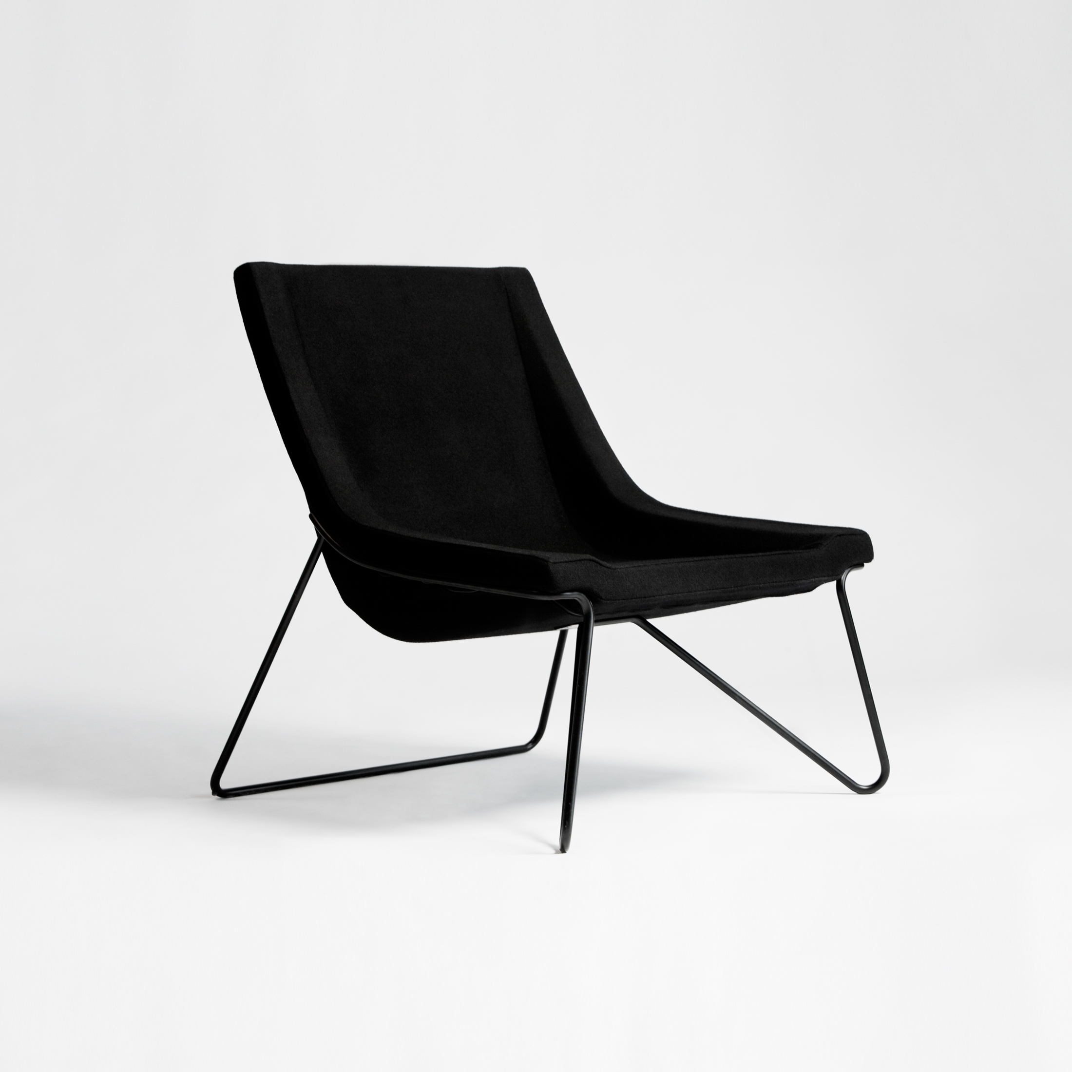 Mostrar el producto Apollo – Easy Chair del fabricante RVW Production