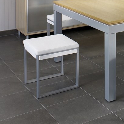 Display product Fusion stool from manufacturer Fusiontables