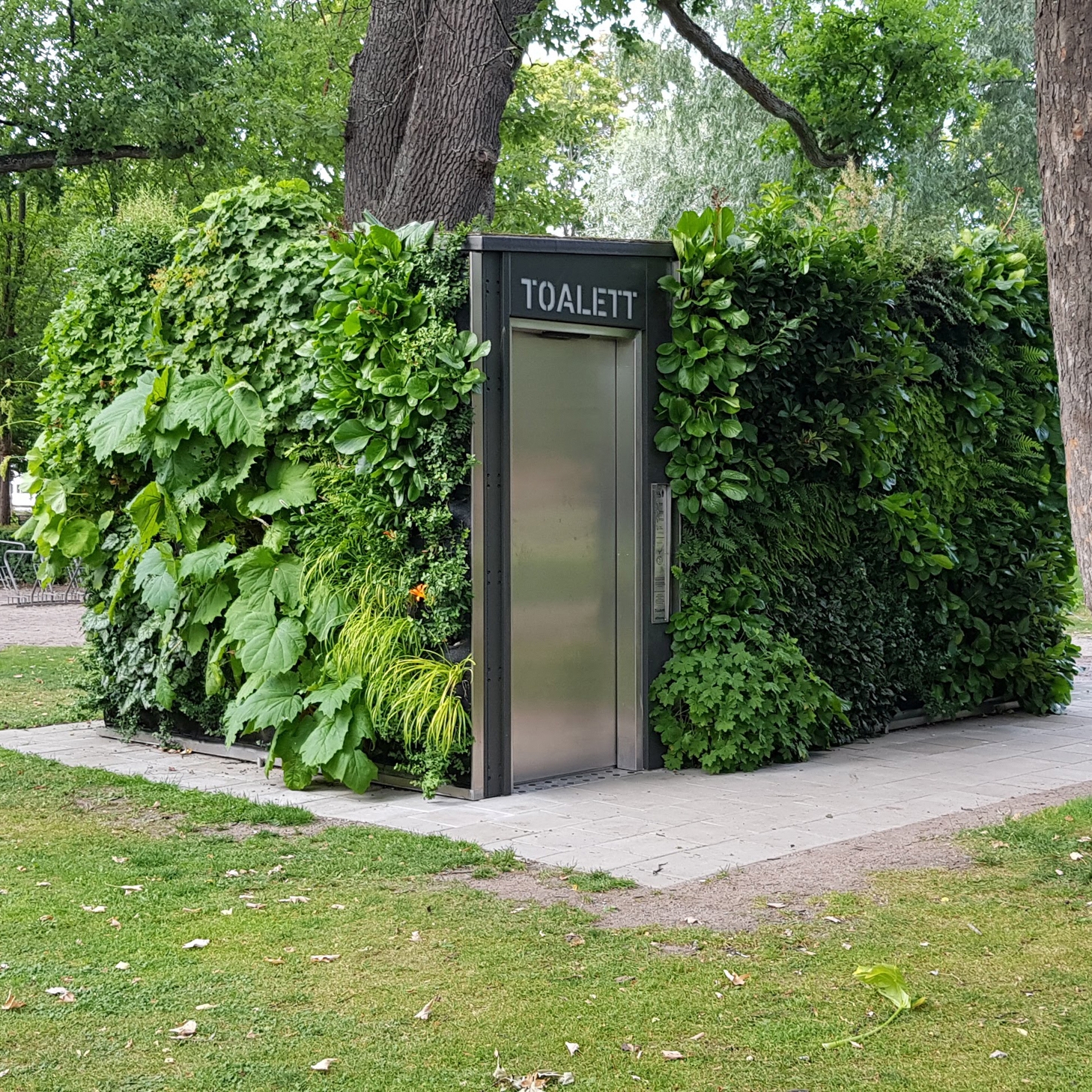 Display product Outdoor Vertical Garden | JCDecaux Uppsala from manufacturer Greenworks