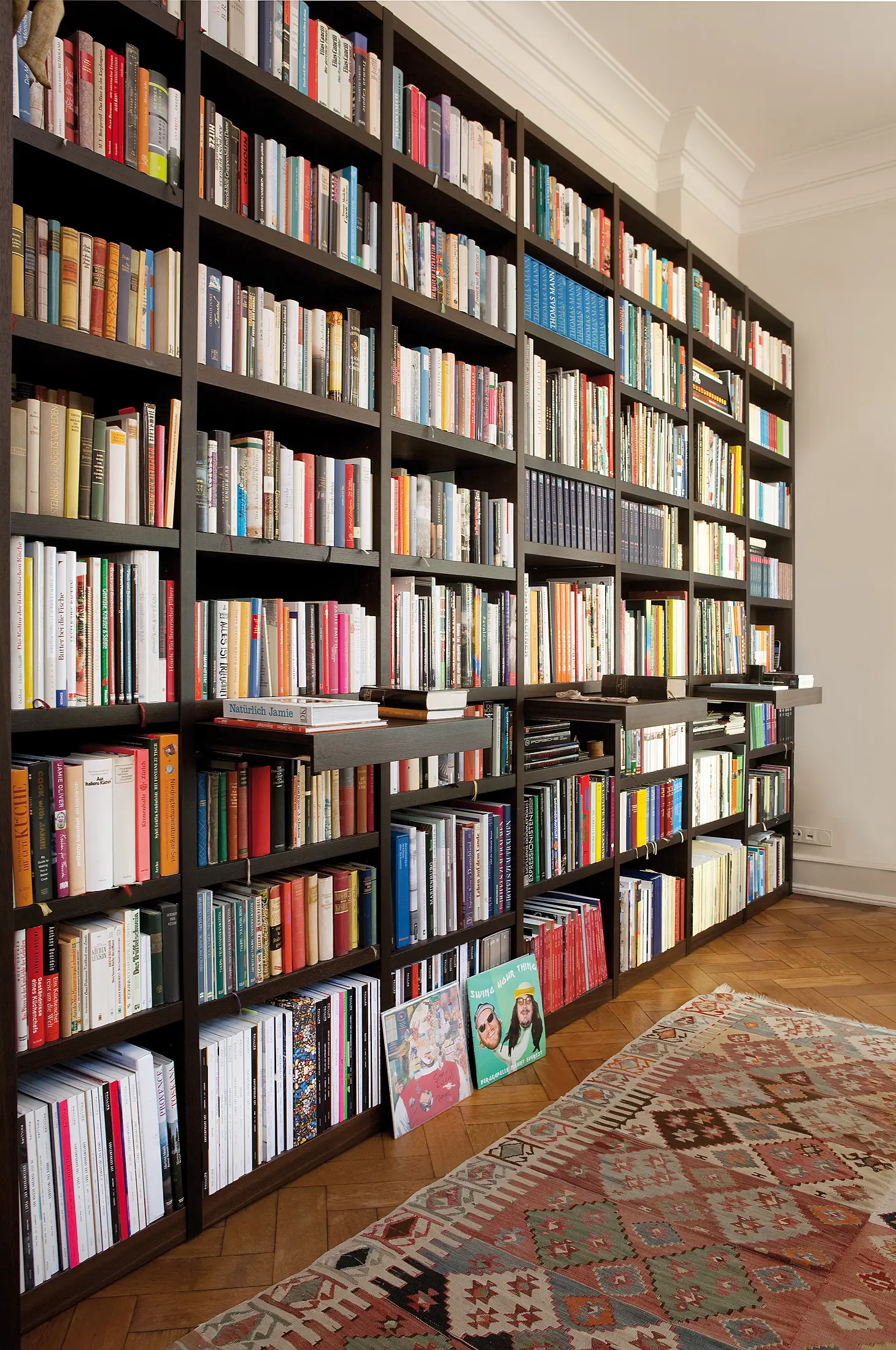 Schulte Design - Endless Shelf