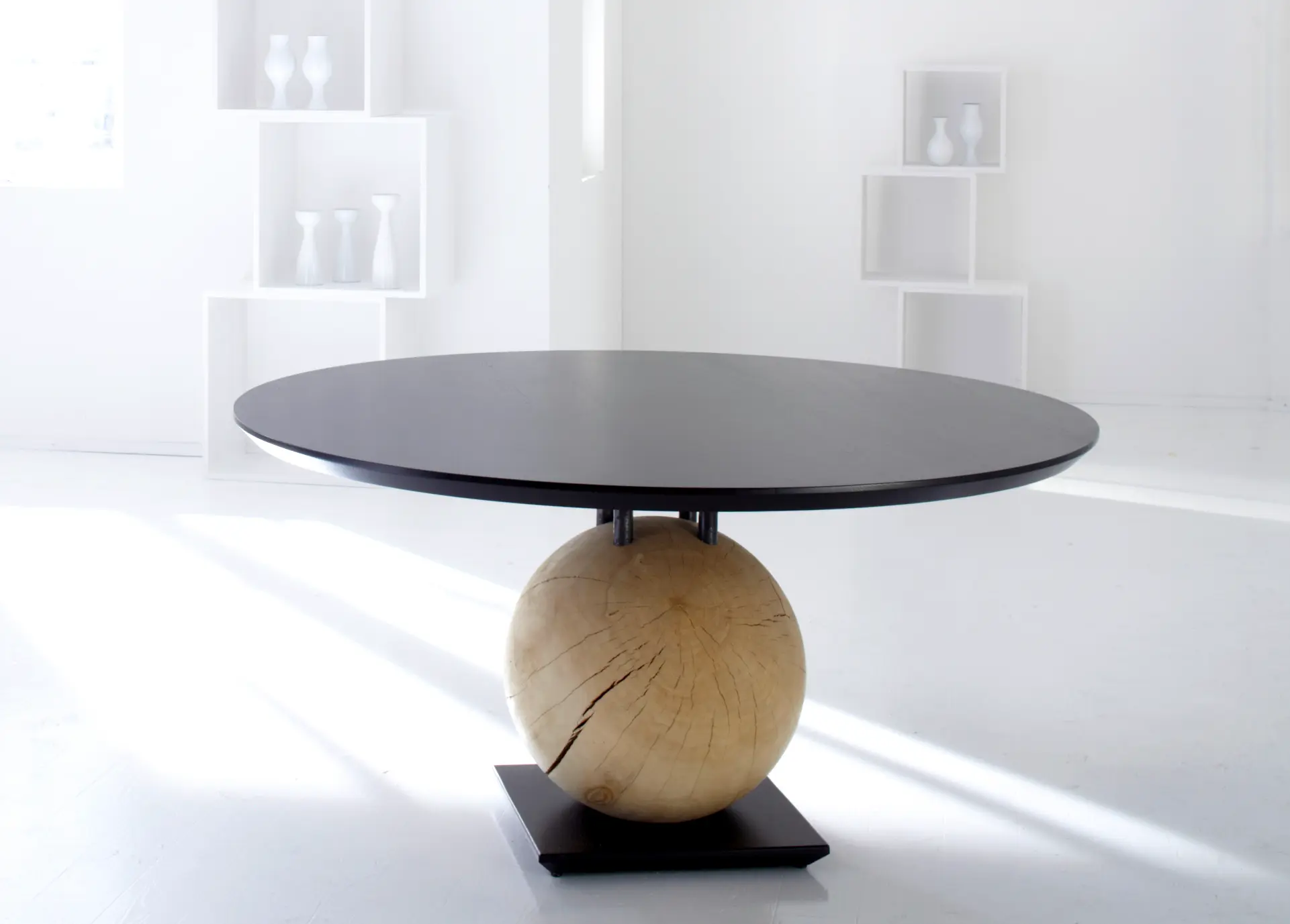 Schulte Design - Globe