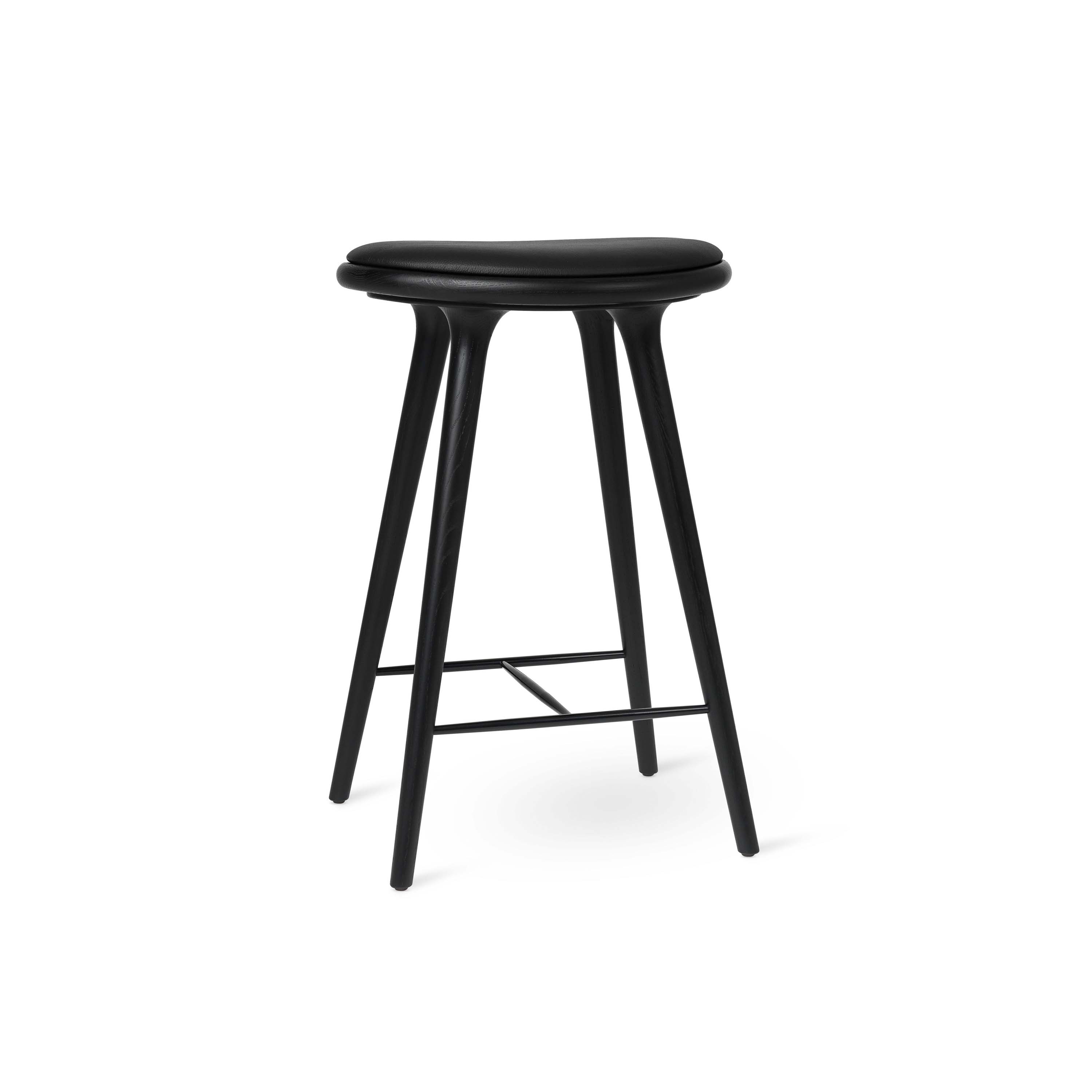 Mostra il prodotto High Stool - Black Stained Oak - 69 cm del produttore Mater