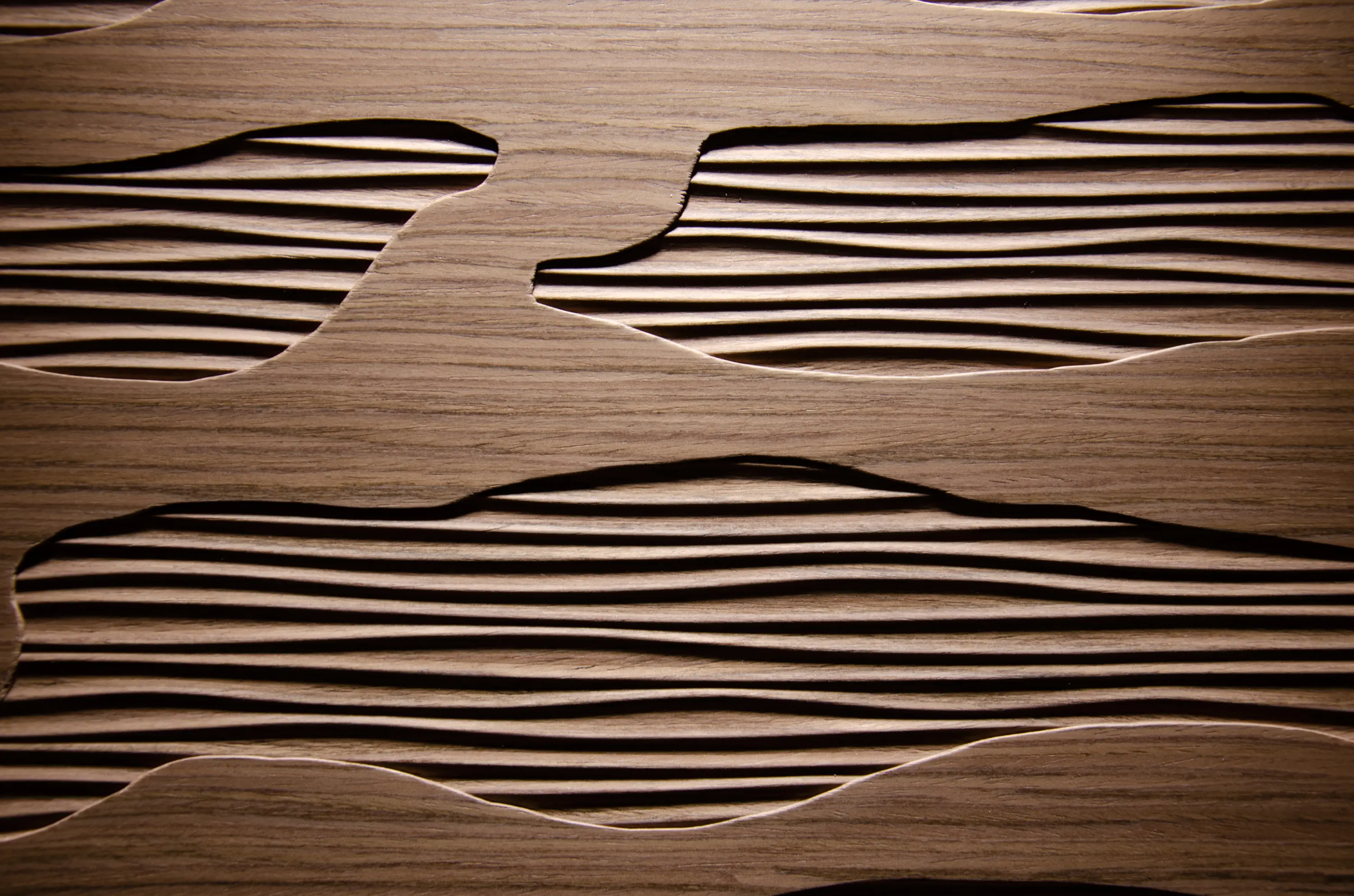 VD Holz in Form - Python Fineline Walnut