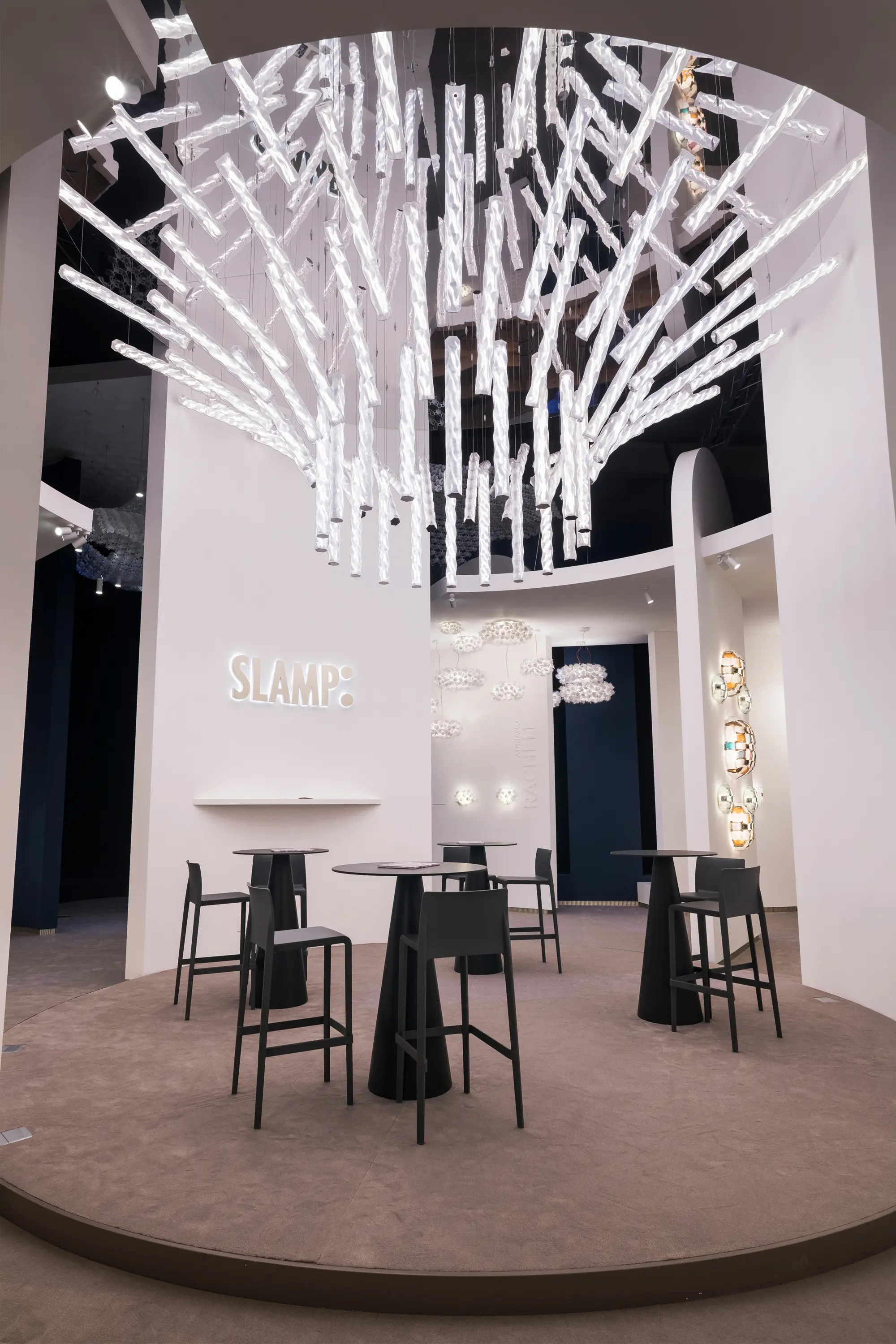 Slamp - Hugo Architectural System 3 | Prisma