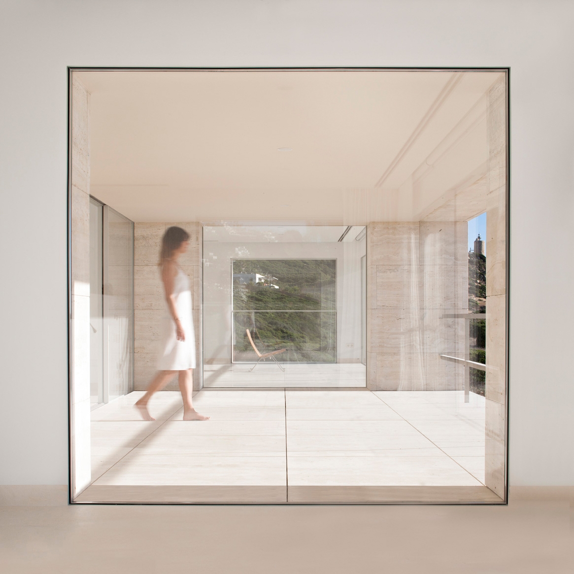 Display product ah! Fixed | ah!38 Minimalist Window from manufacturer panoramah!