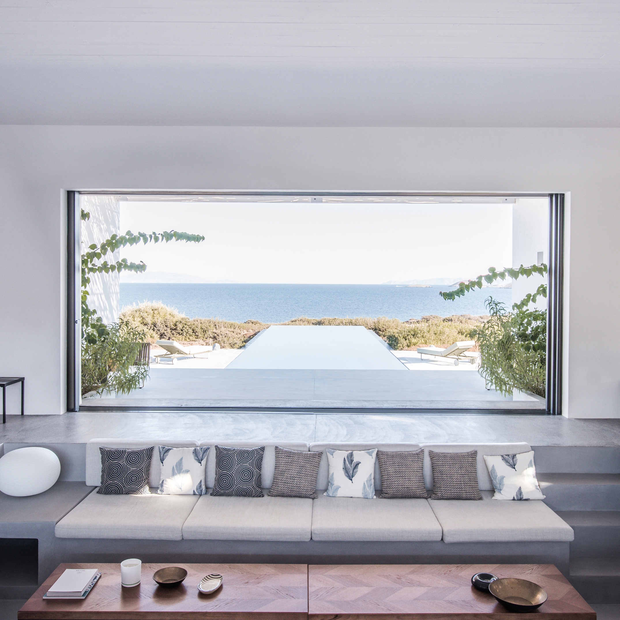 Display product ah! Pocket | ah!38 Minimalist Window from manufacturer panoramah!