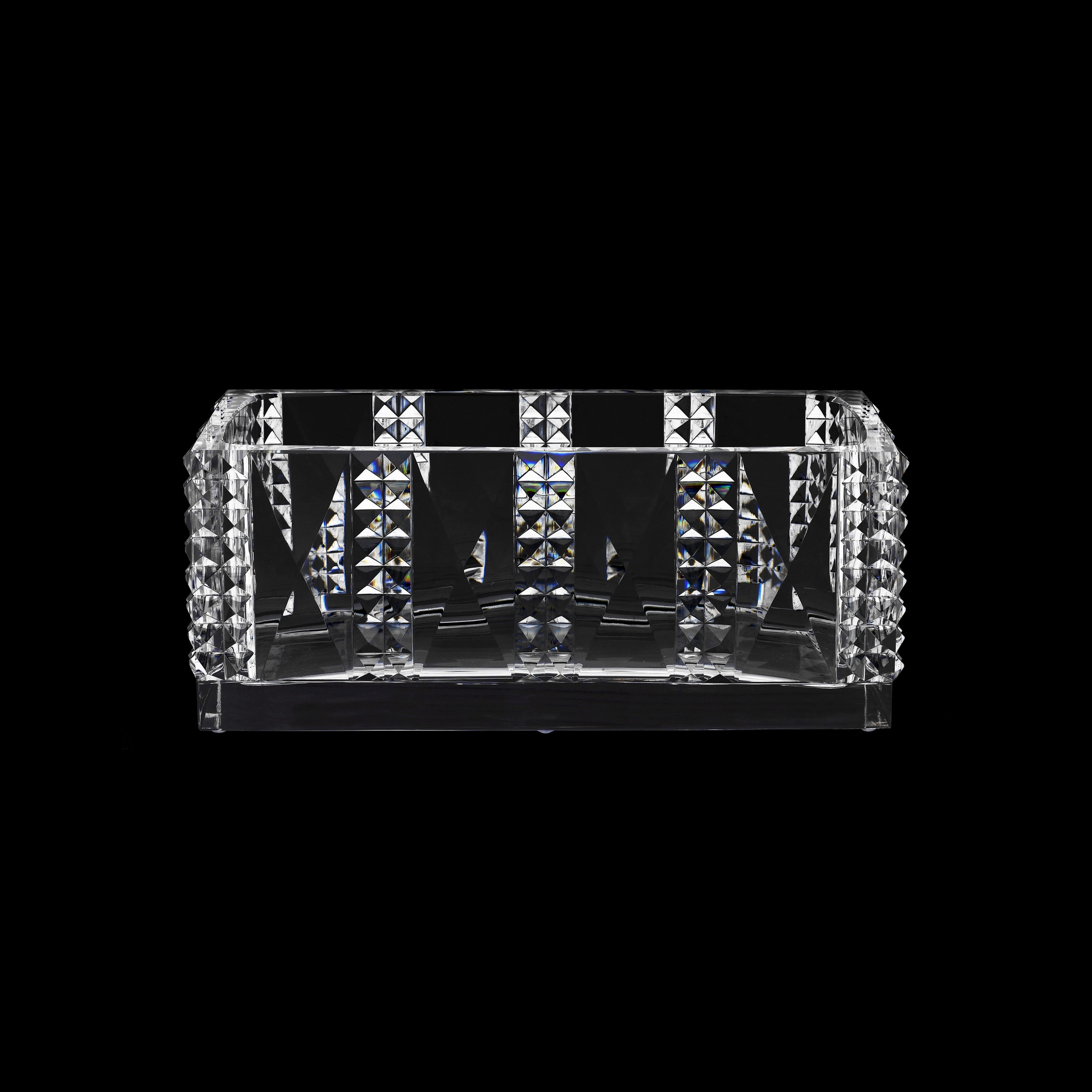 Display product Prismenschliff Jardinière from manufacturer LOBMEYR