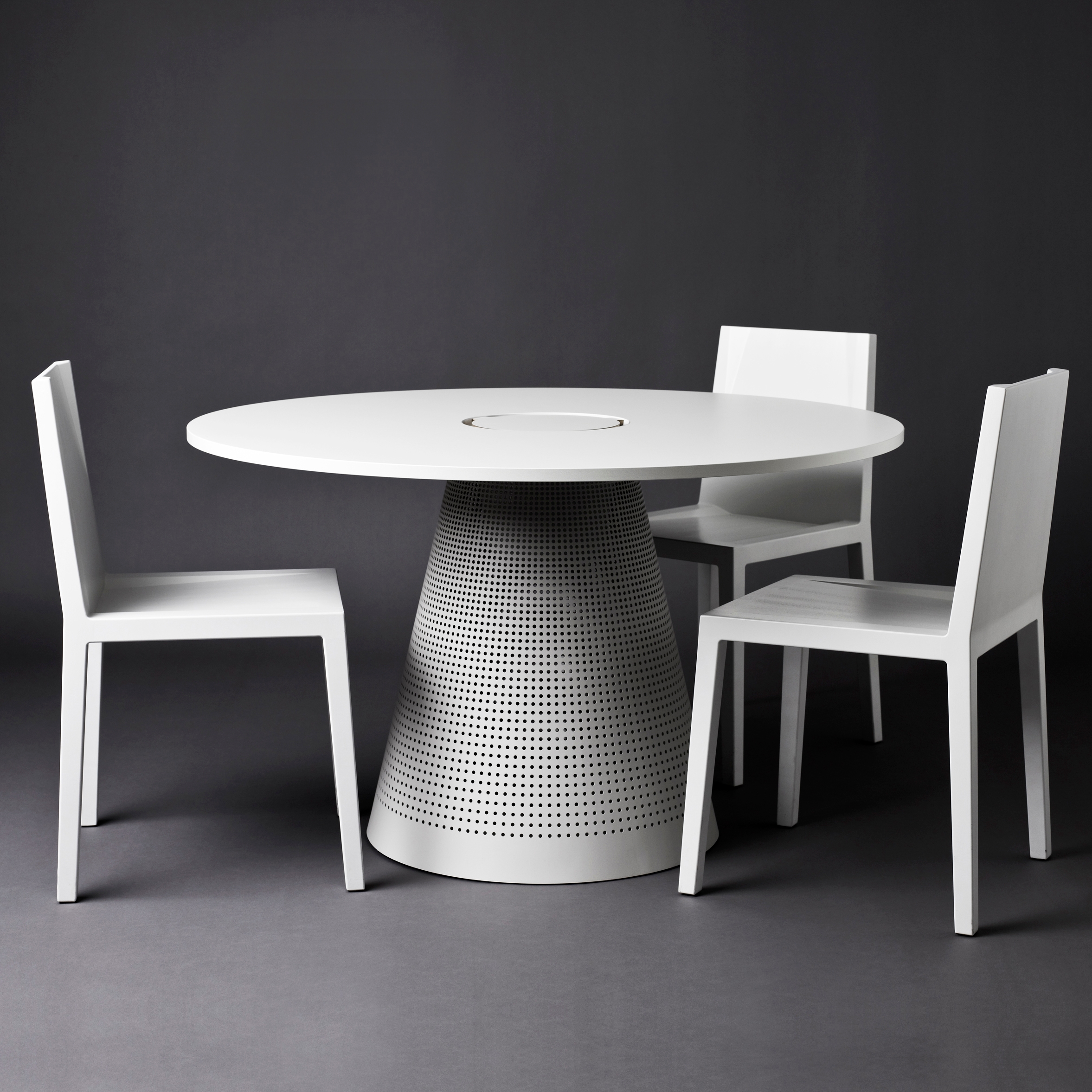Afficher le produit Tin conference table du fabricant Horreds
