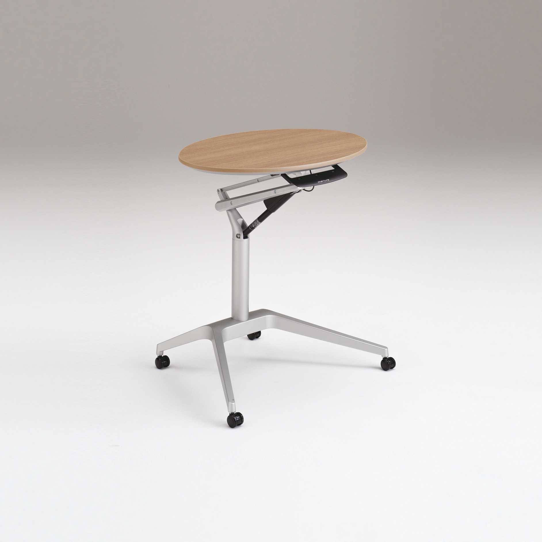 Display product Risefit from manufacturer Okamura