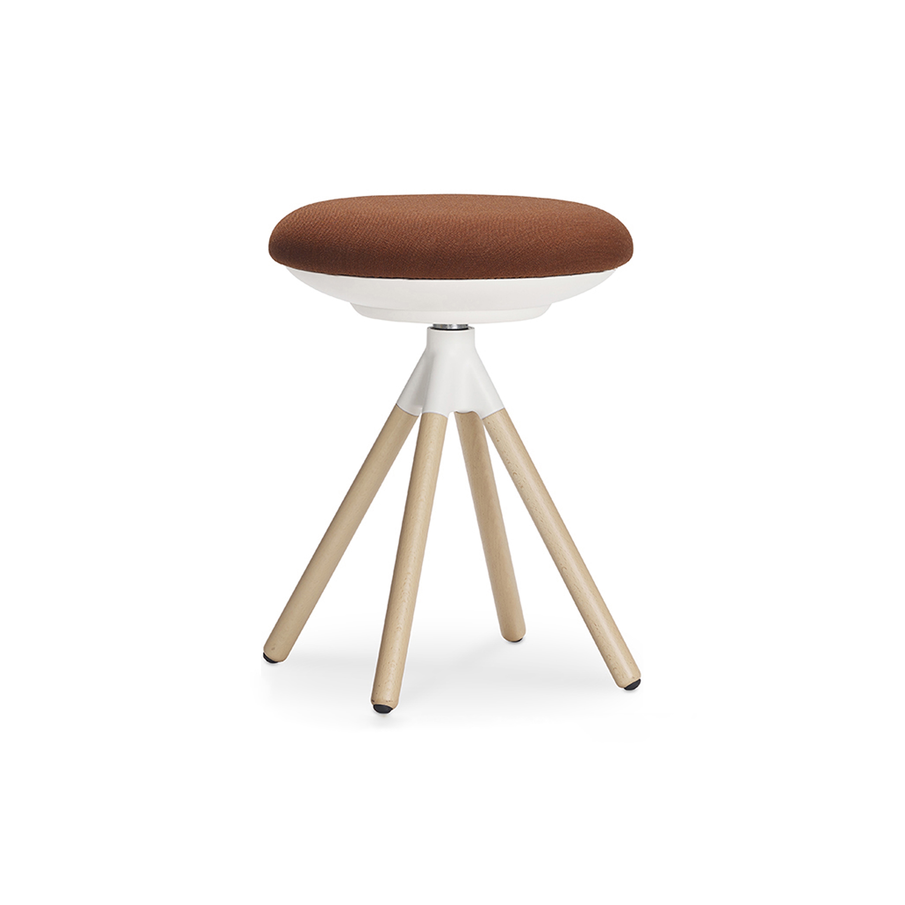 On Tabouret