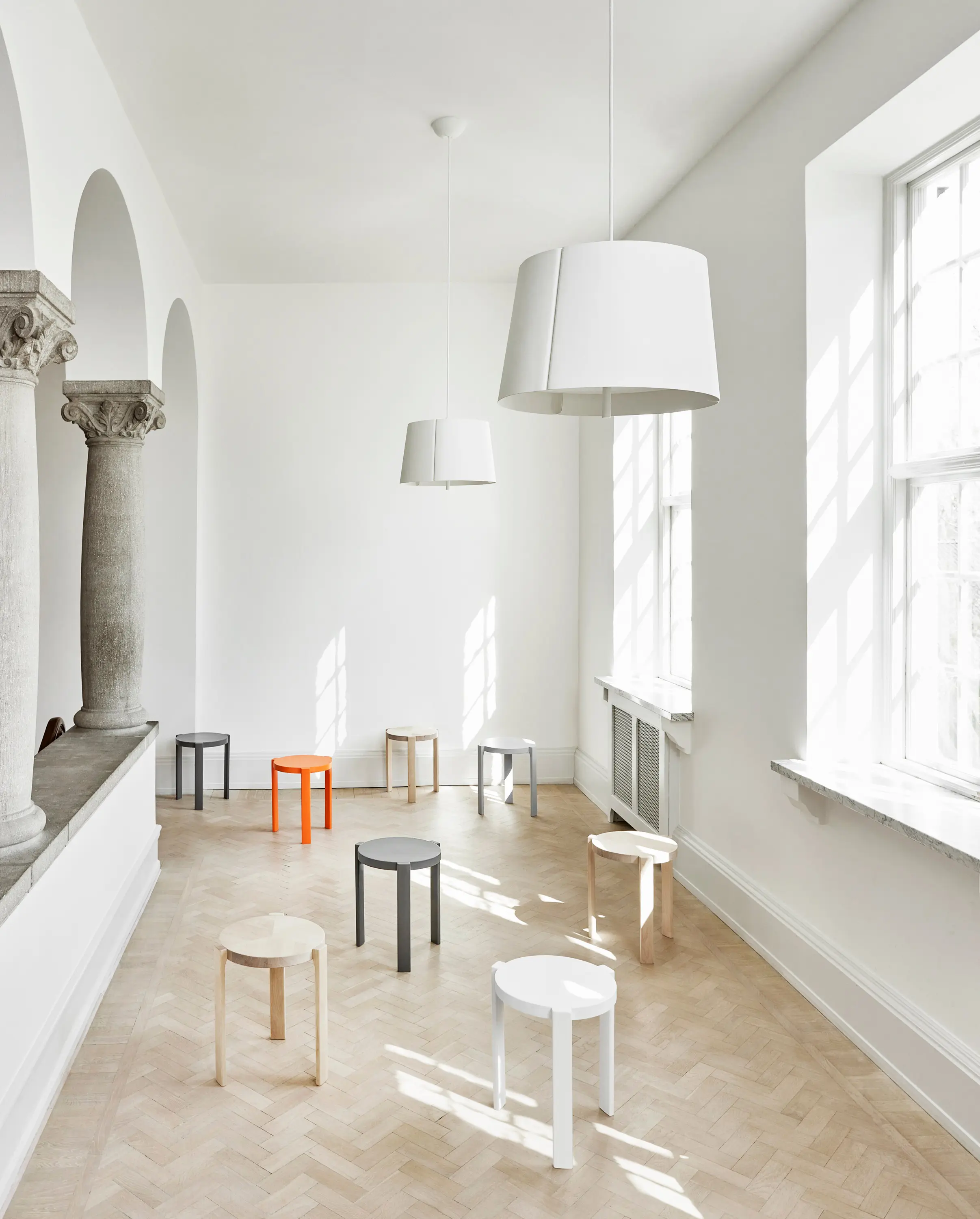 Stolab - Bolt stool