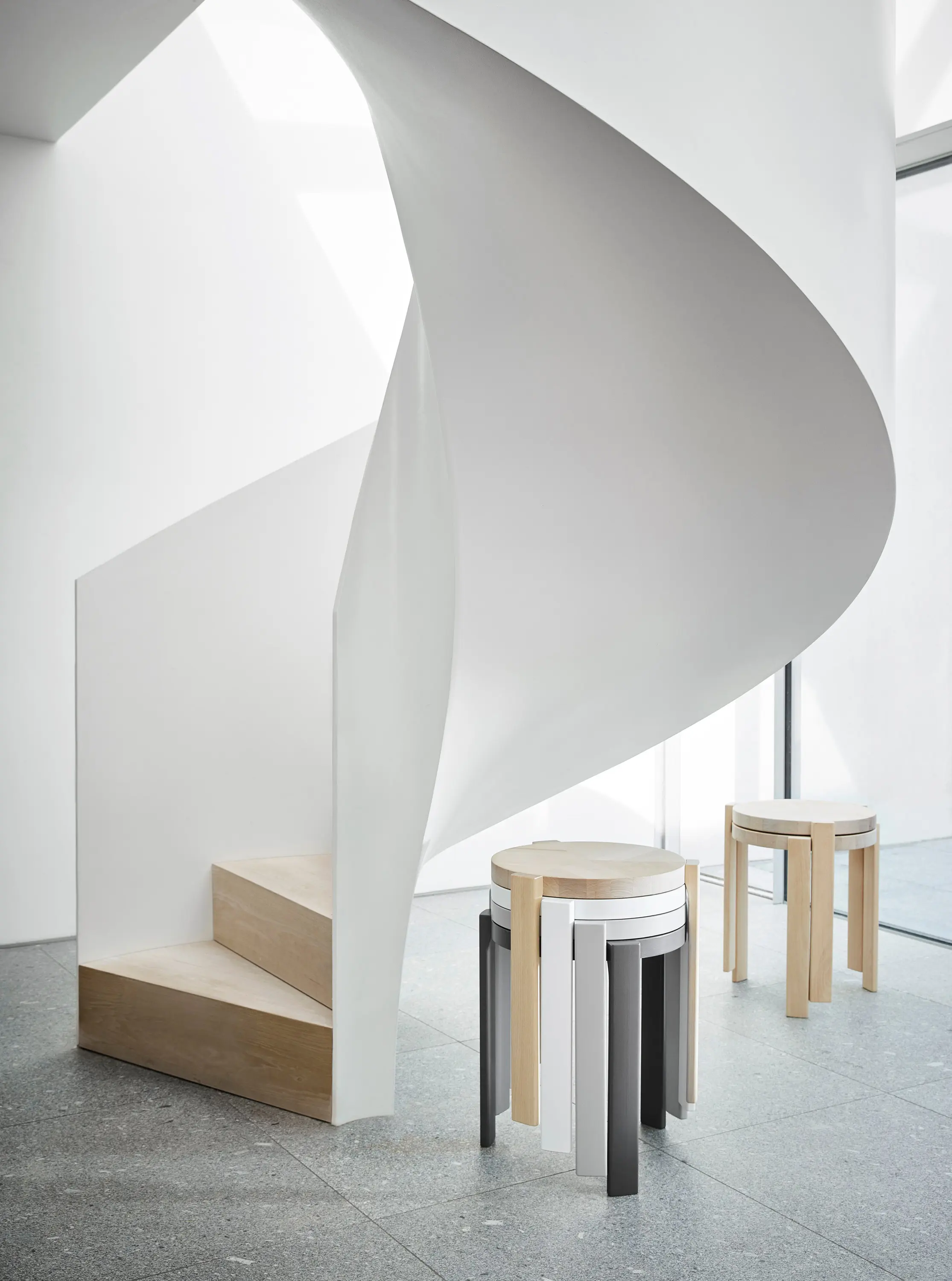 Stolab - Bolt stool