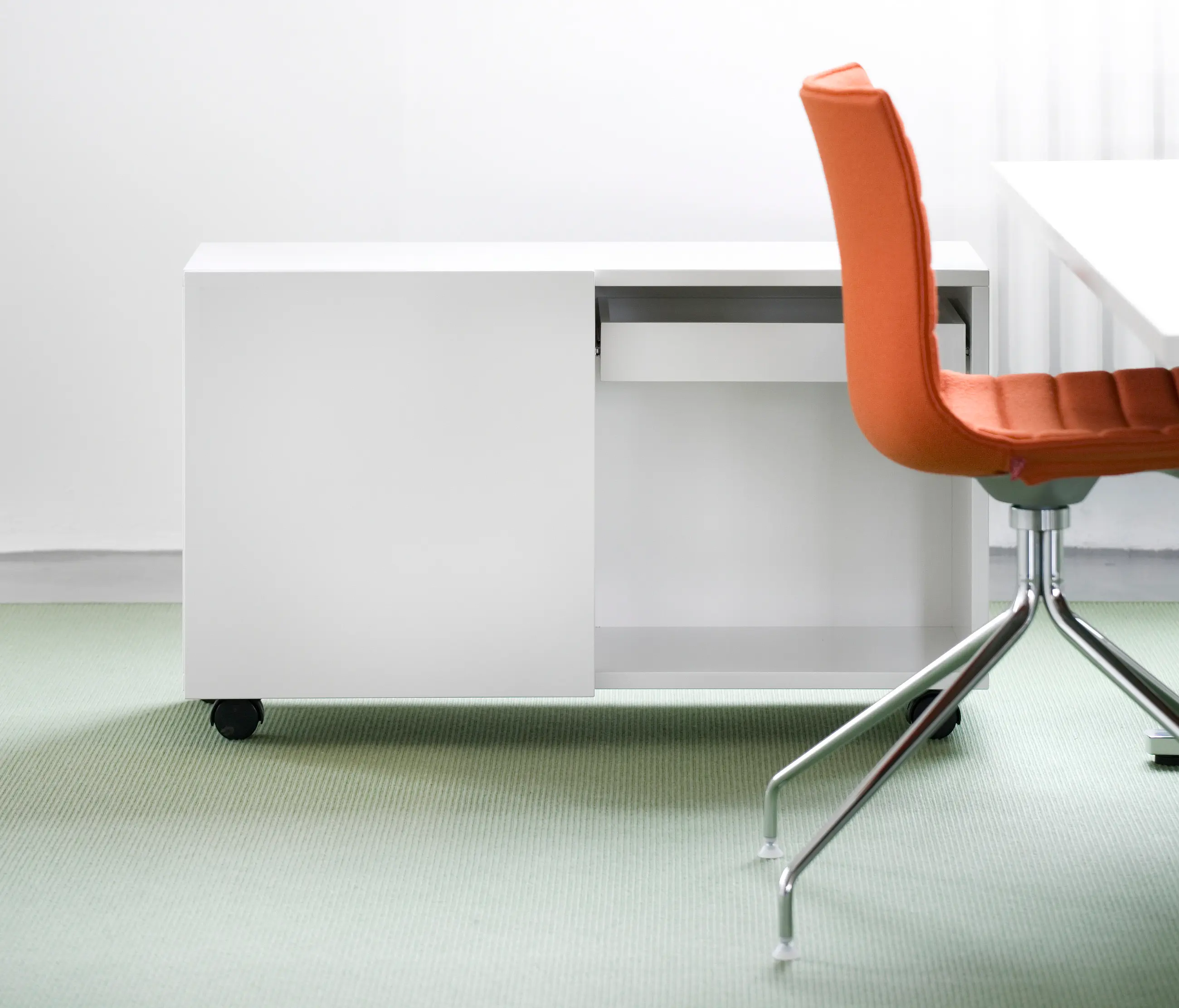 Designoffice - Trolly Sidetable cabinet