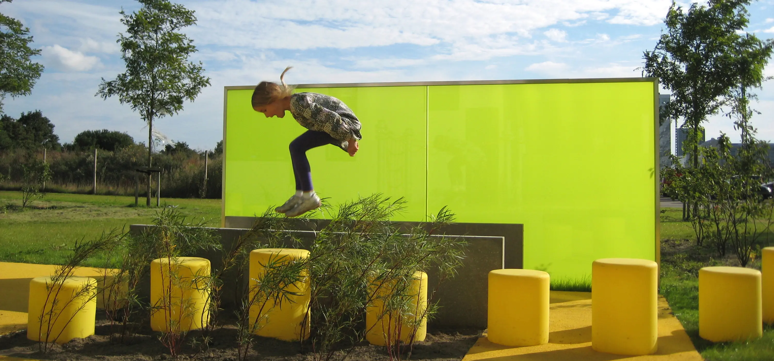 gallery-slide-0