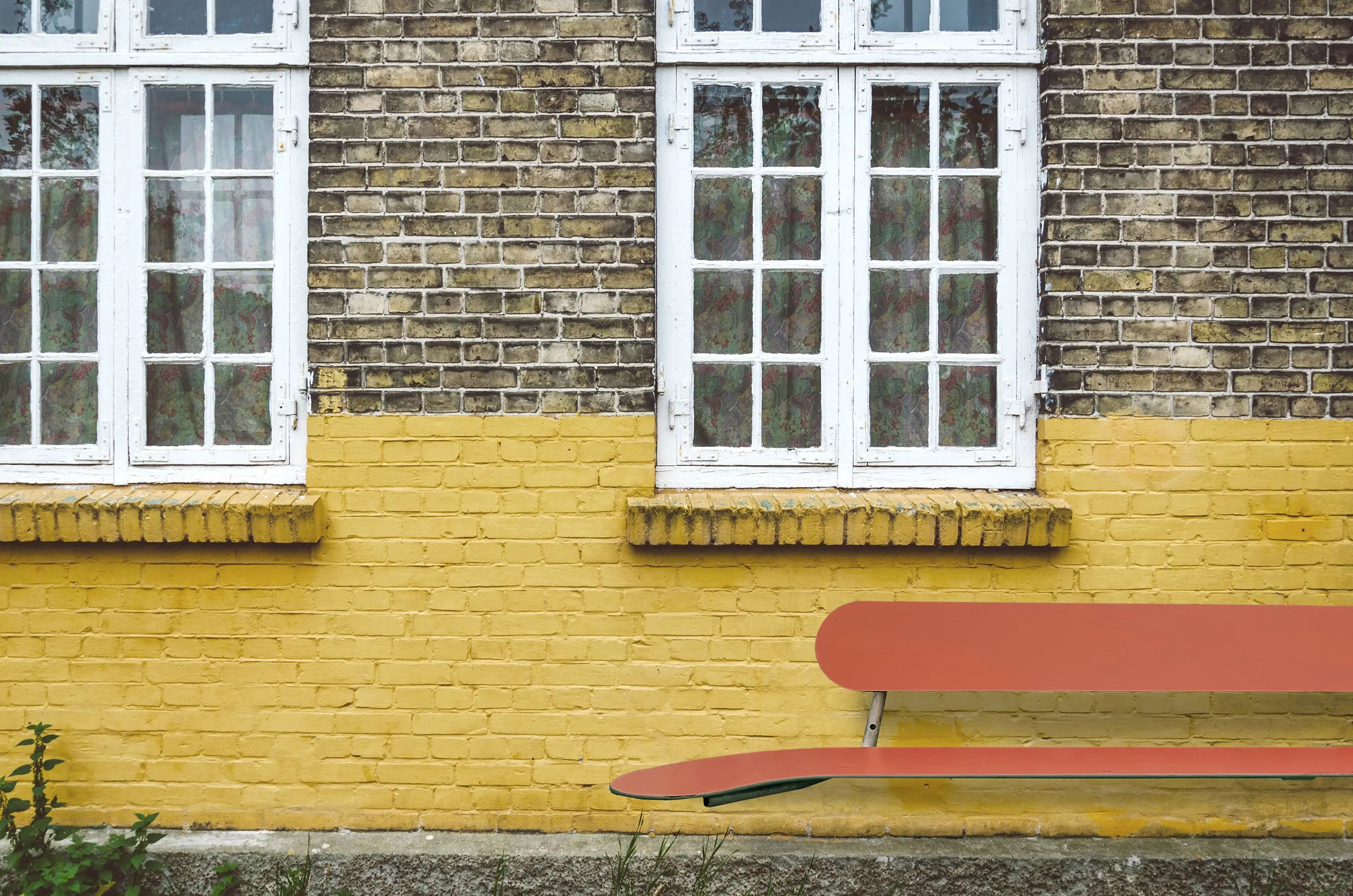 out-sider - Plateau Wall Bench