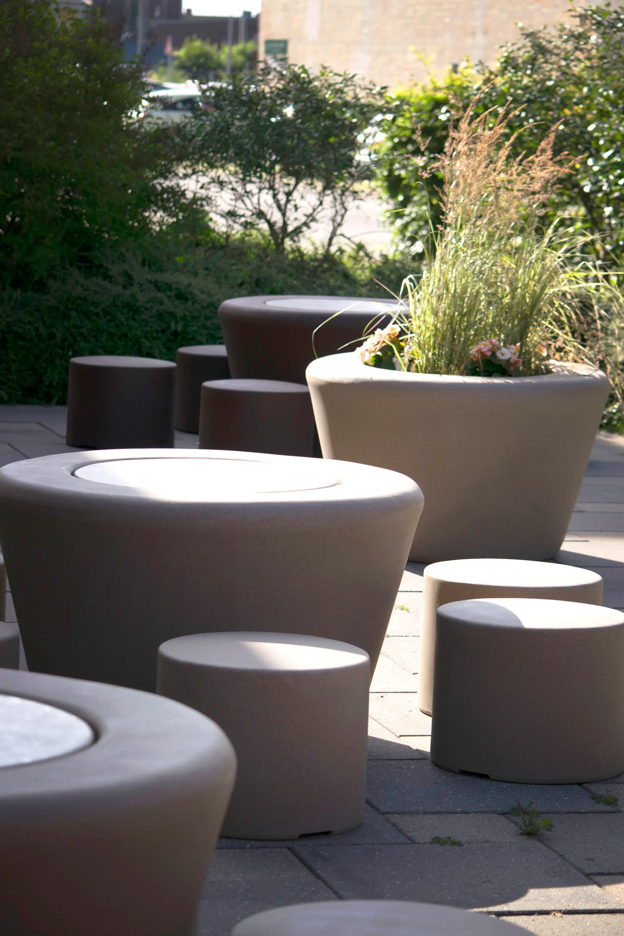 out-sider - Loop Cone Planter #169