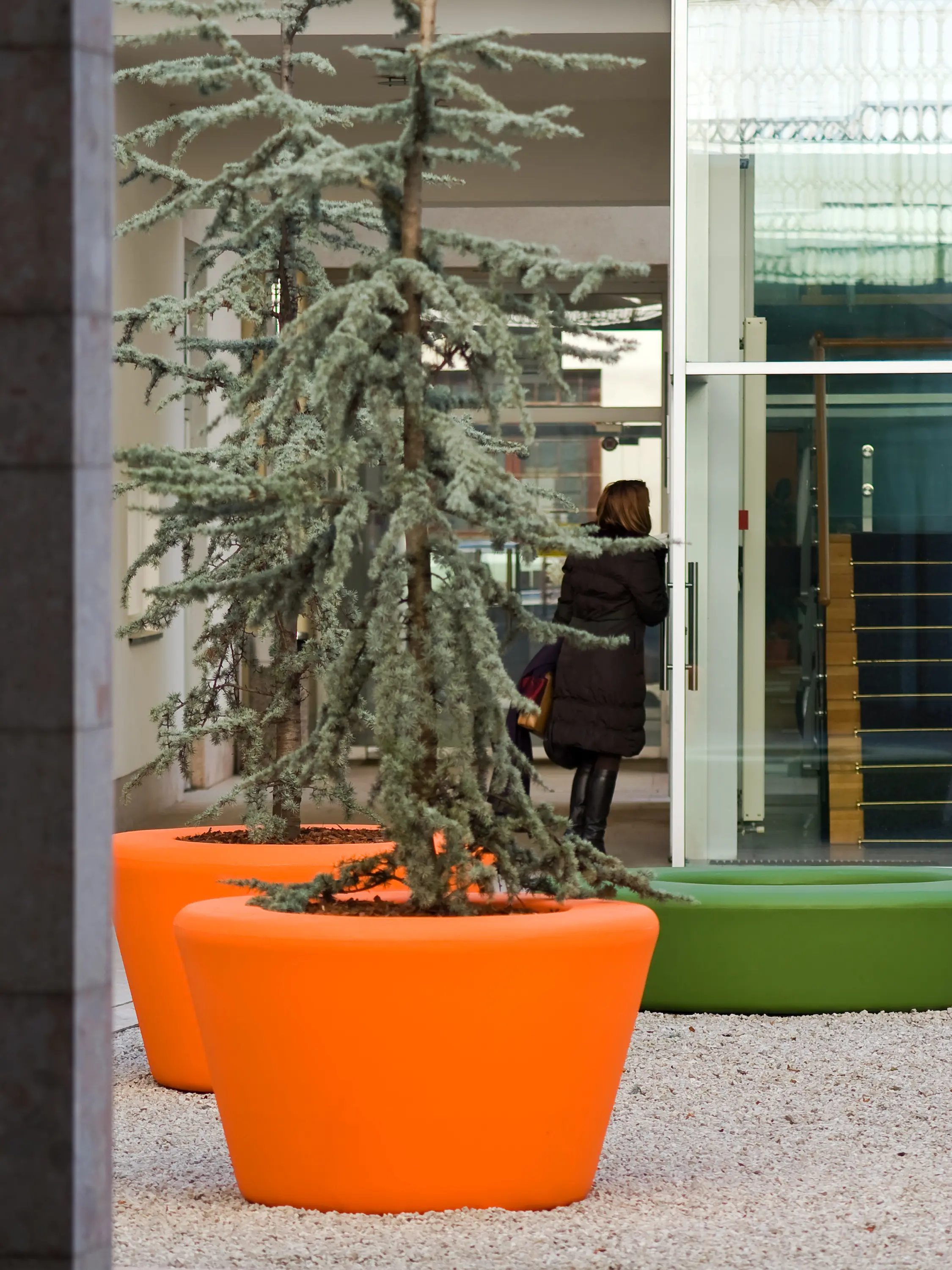 out-sider - Loop Cone Planter #169