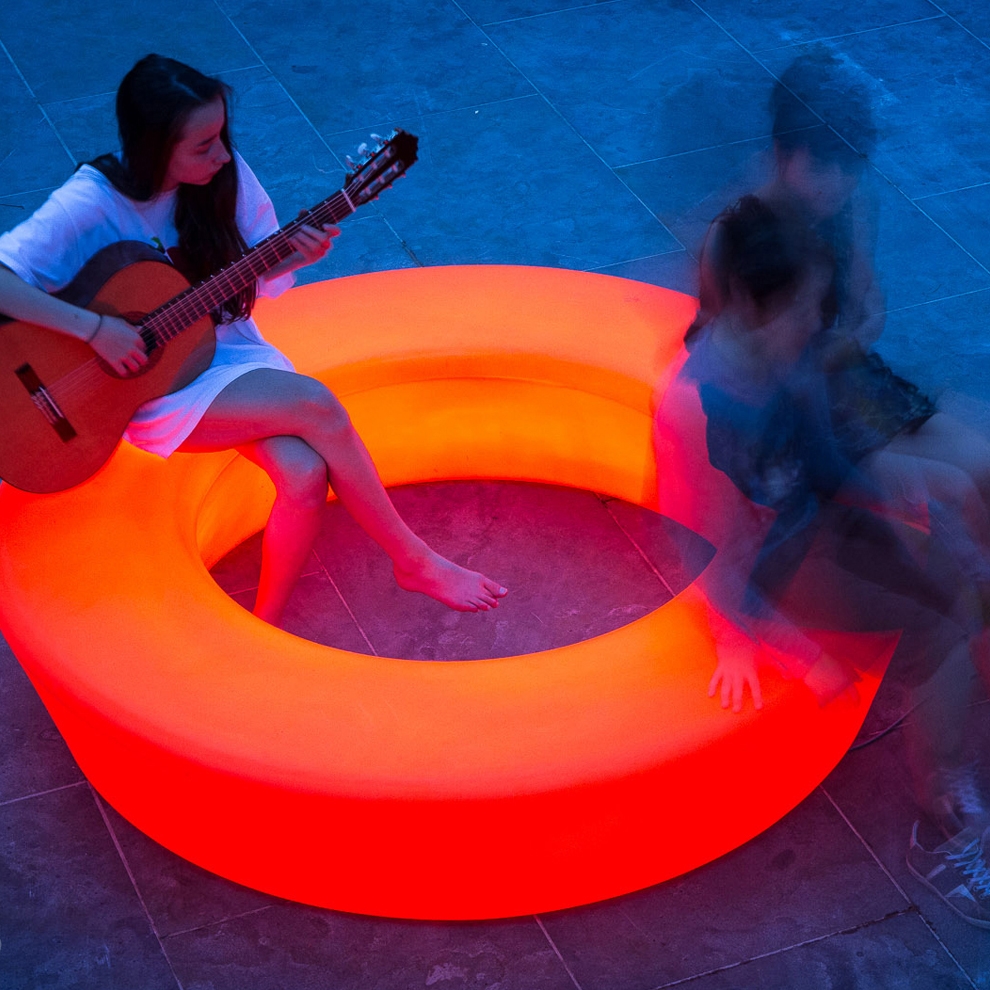 Produkt Loop Light #136 des Herstellers out-sider anzeigen