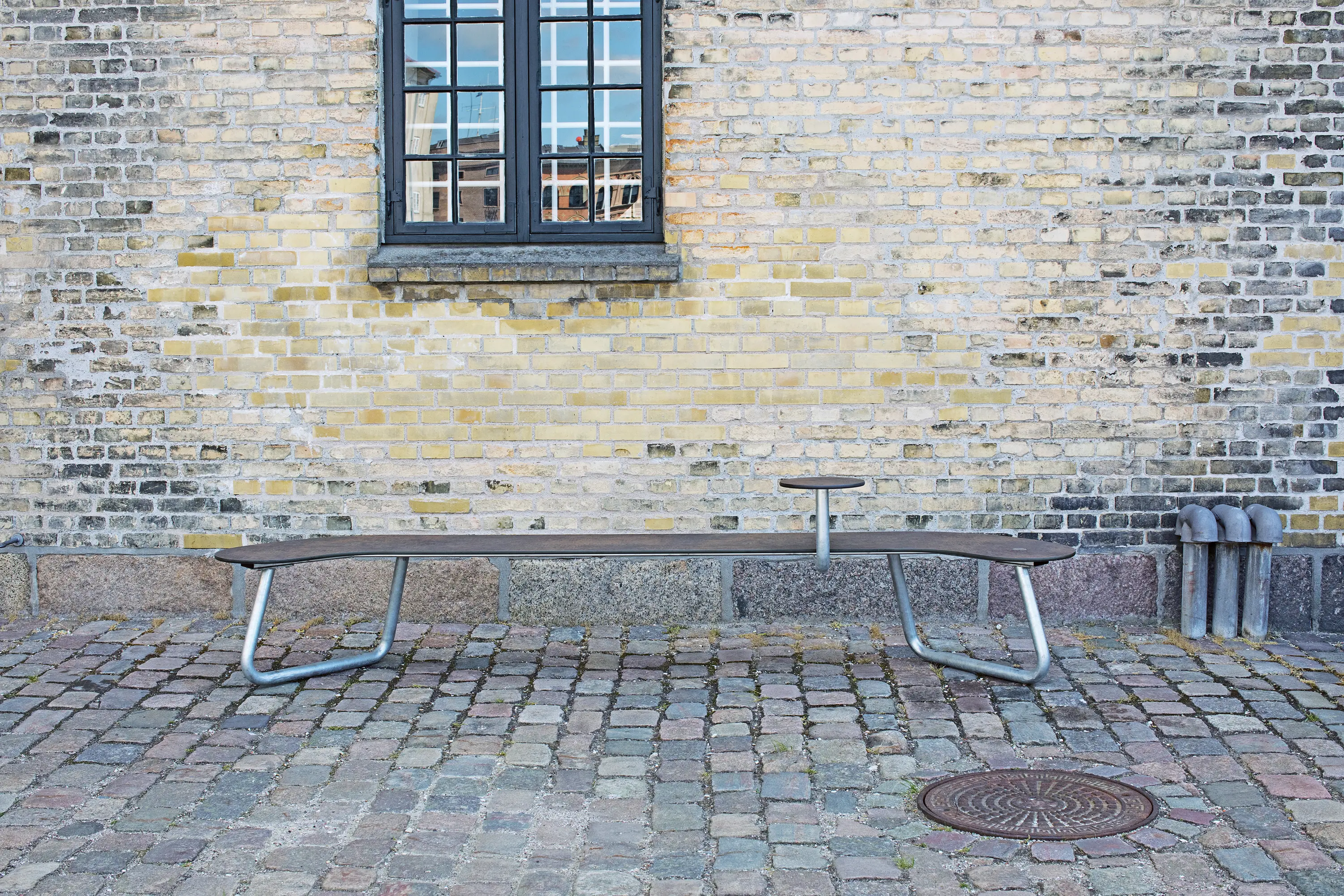 out-sider - Plateau Plinth