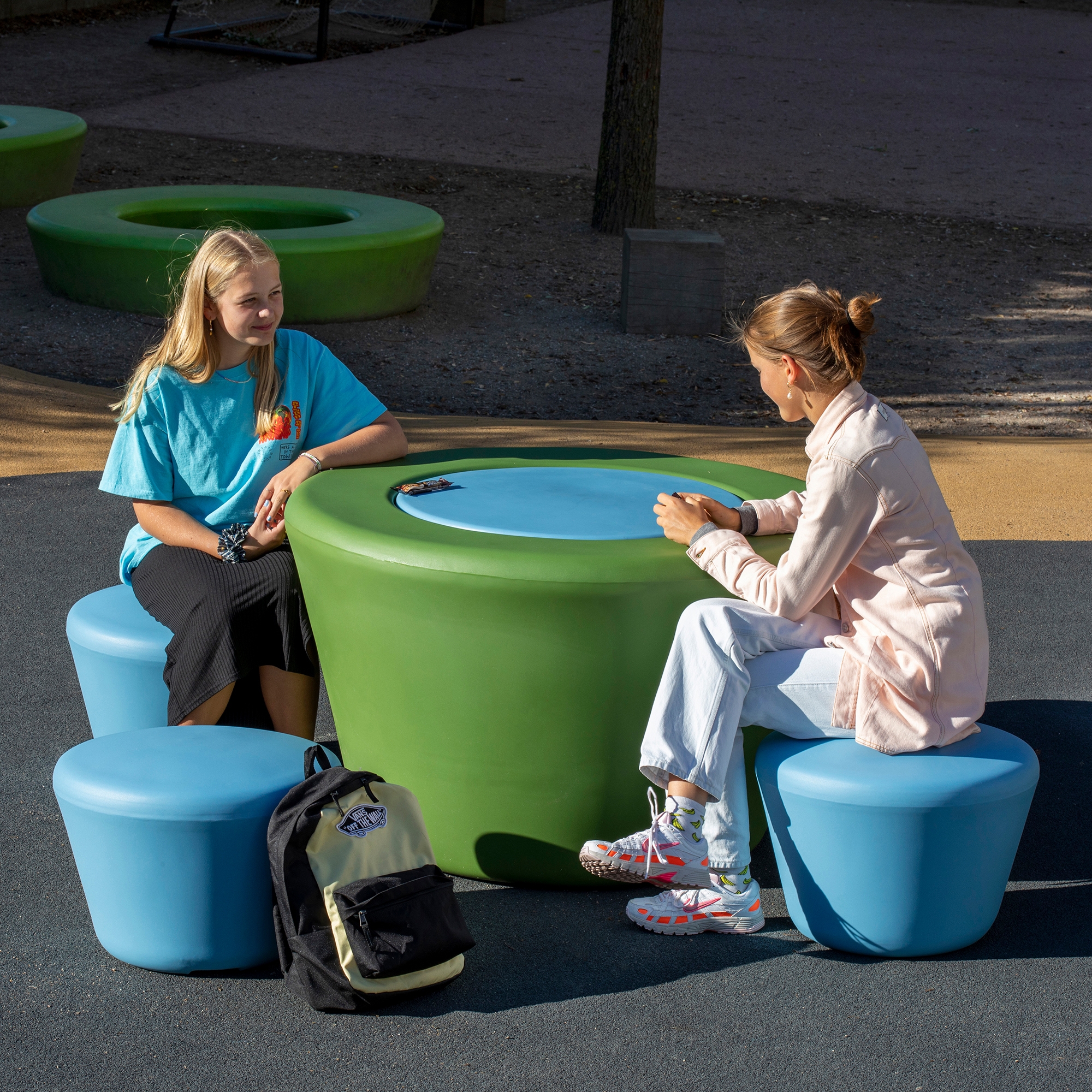 Afficher le produit Loop Picnic Up #201 du fabricant out-sider