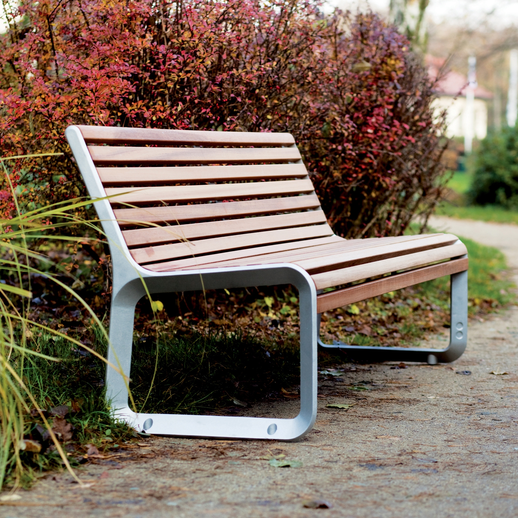 PARK BENCHES