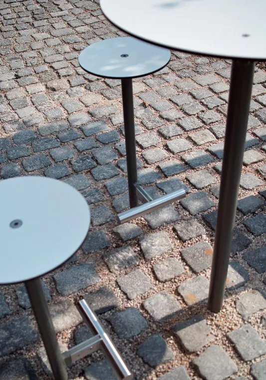 mmcité - bistrot | Sgabelli da esterno sollevati