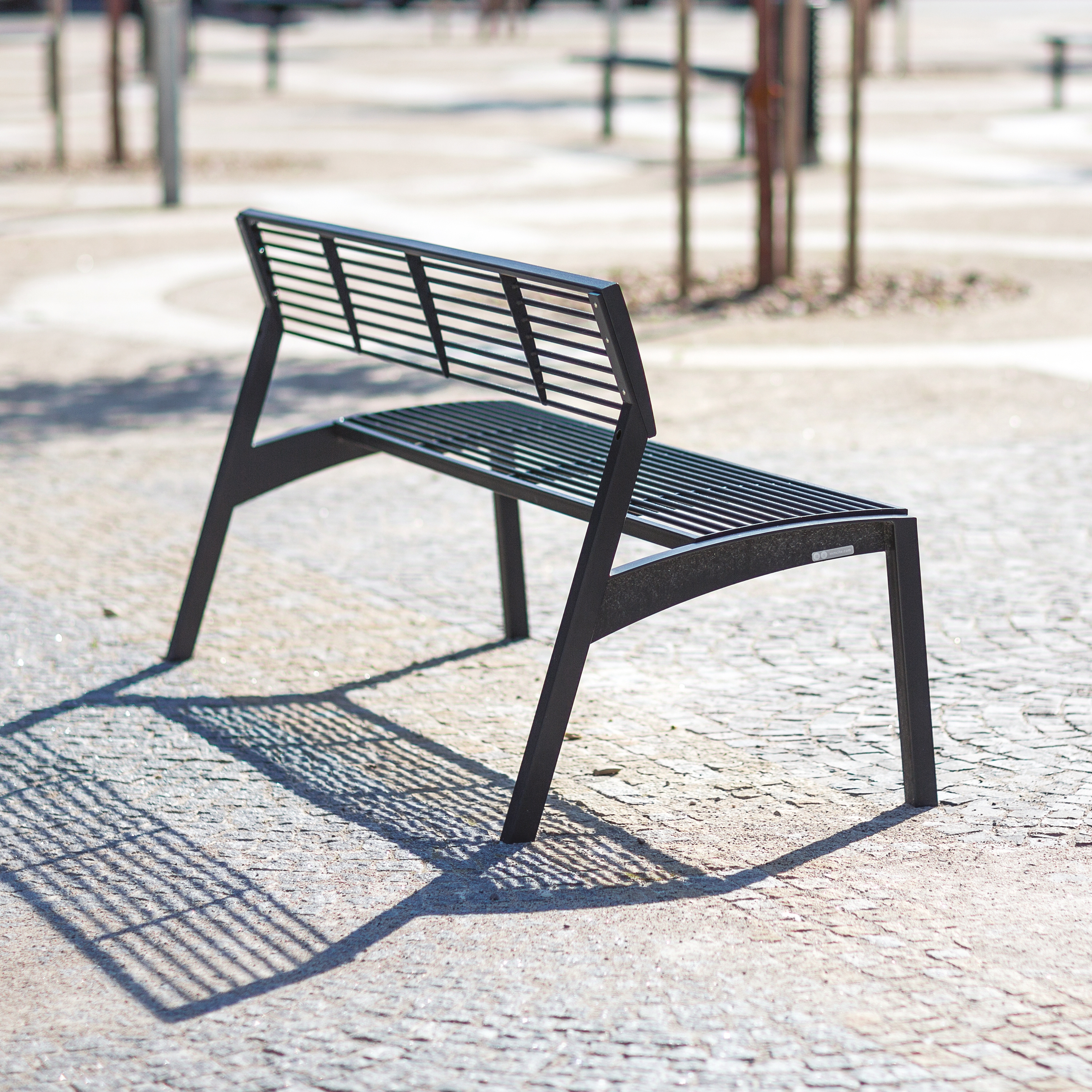 Display product vera | Park bench with backrest from manufacturer mmcité