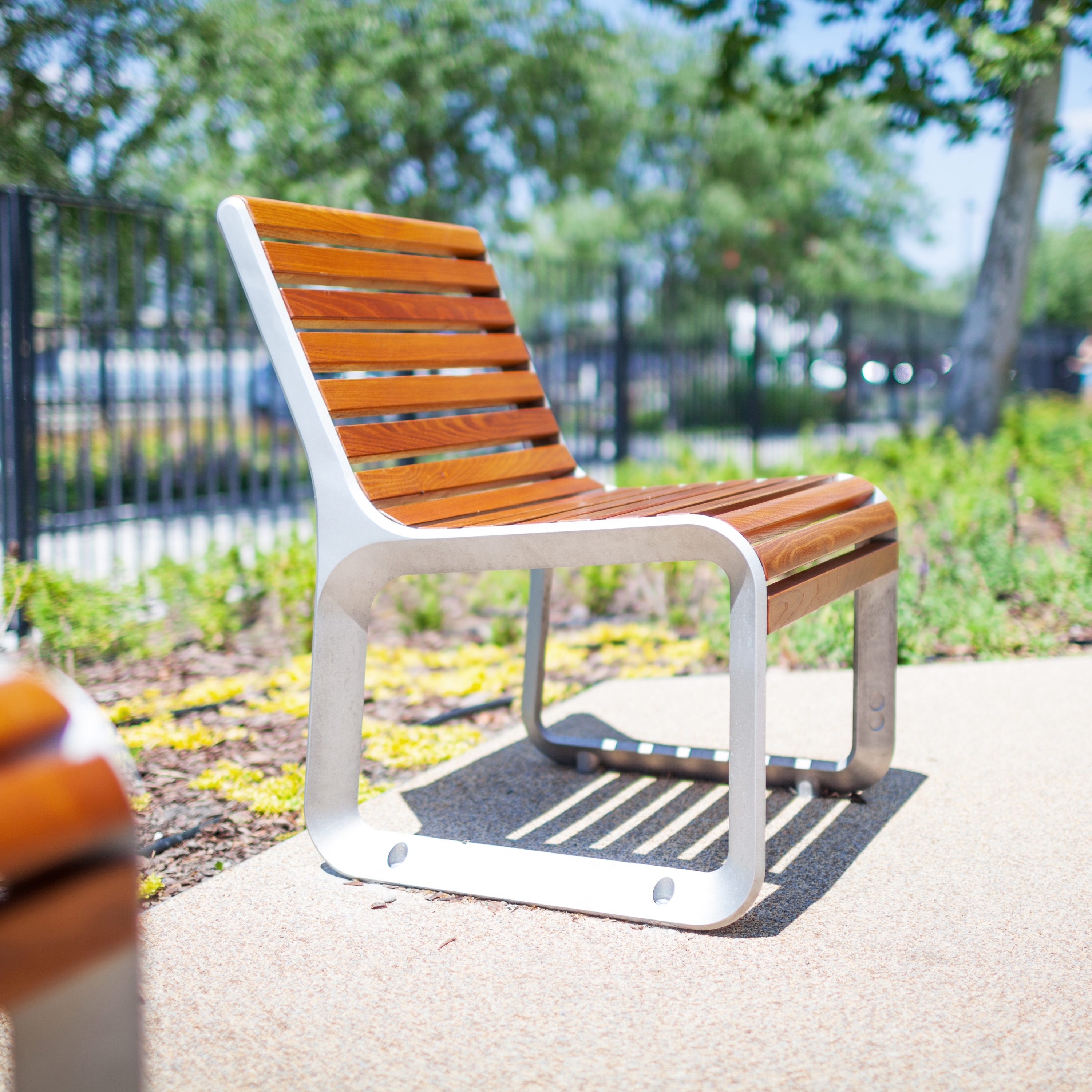 Display product portiqoa | Park bench with backrest from manufacturer mmcité