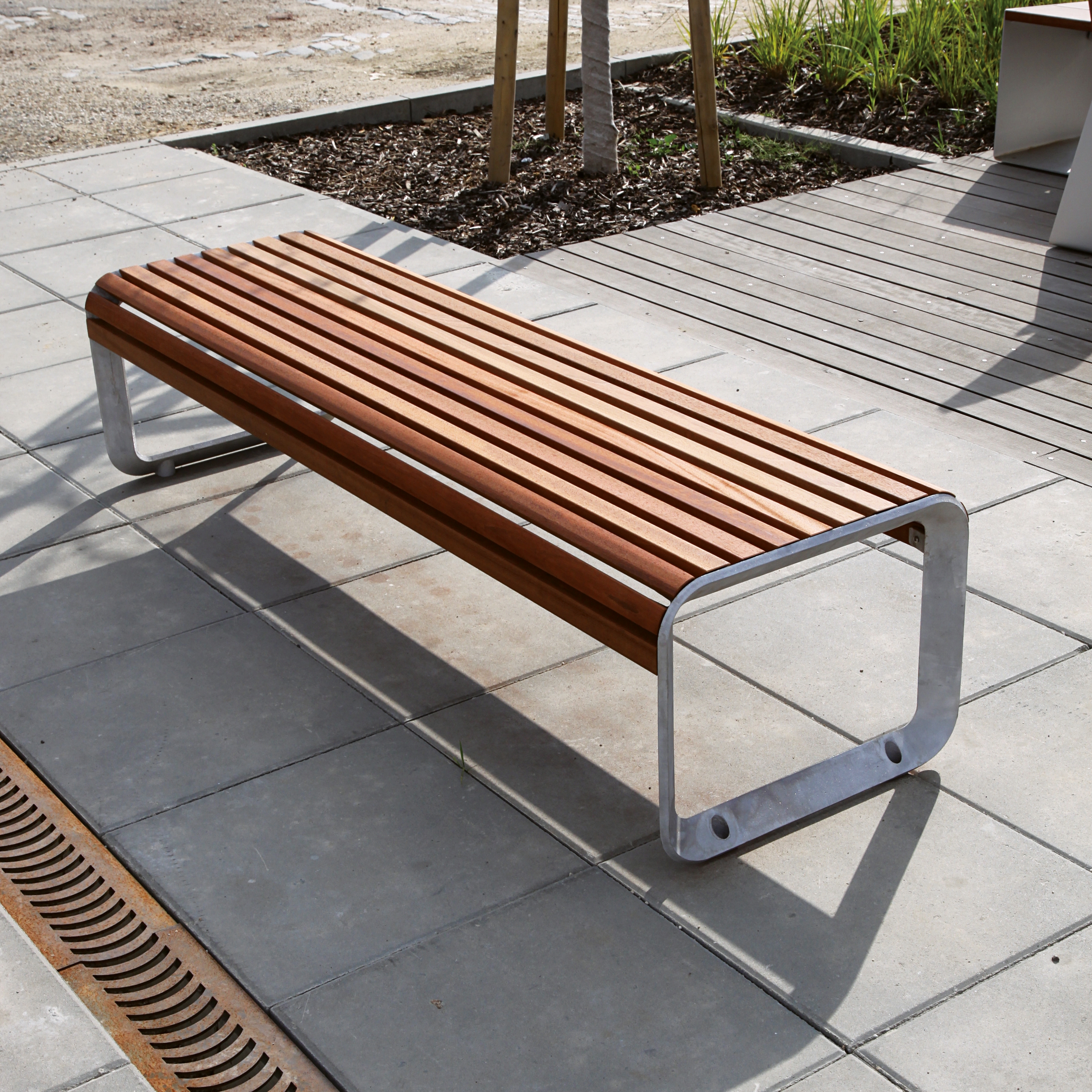 Afficher le produit portiqoa | Park bench du fabricant mmcité